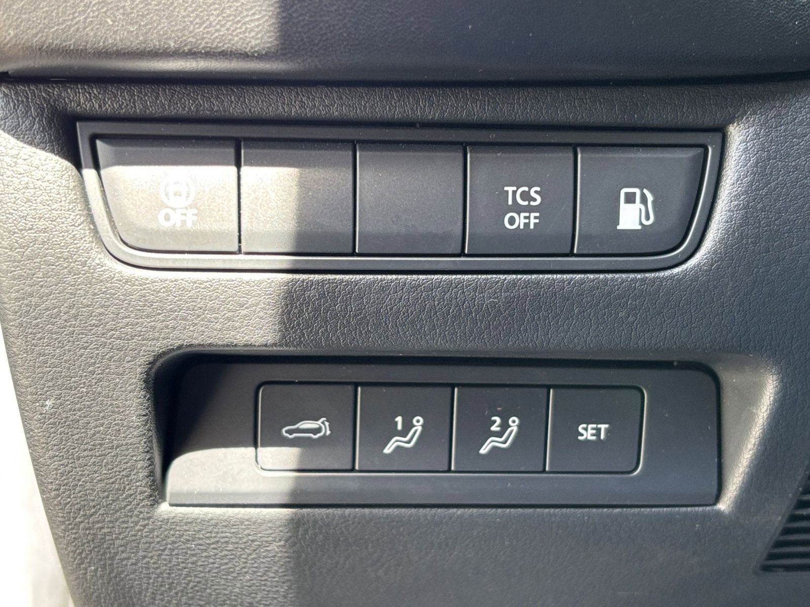 Thumbnail: 2025 Mazda CX-50 - 23