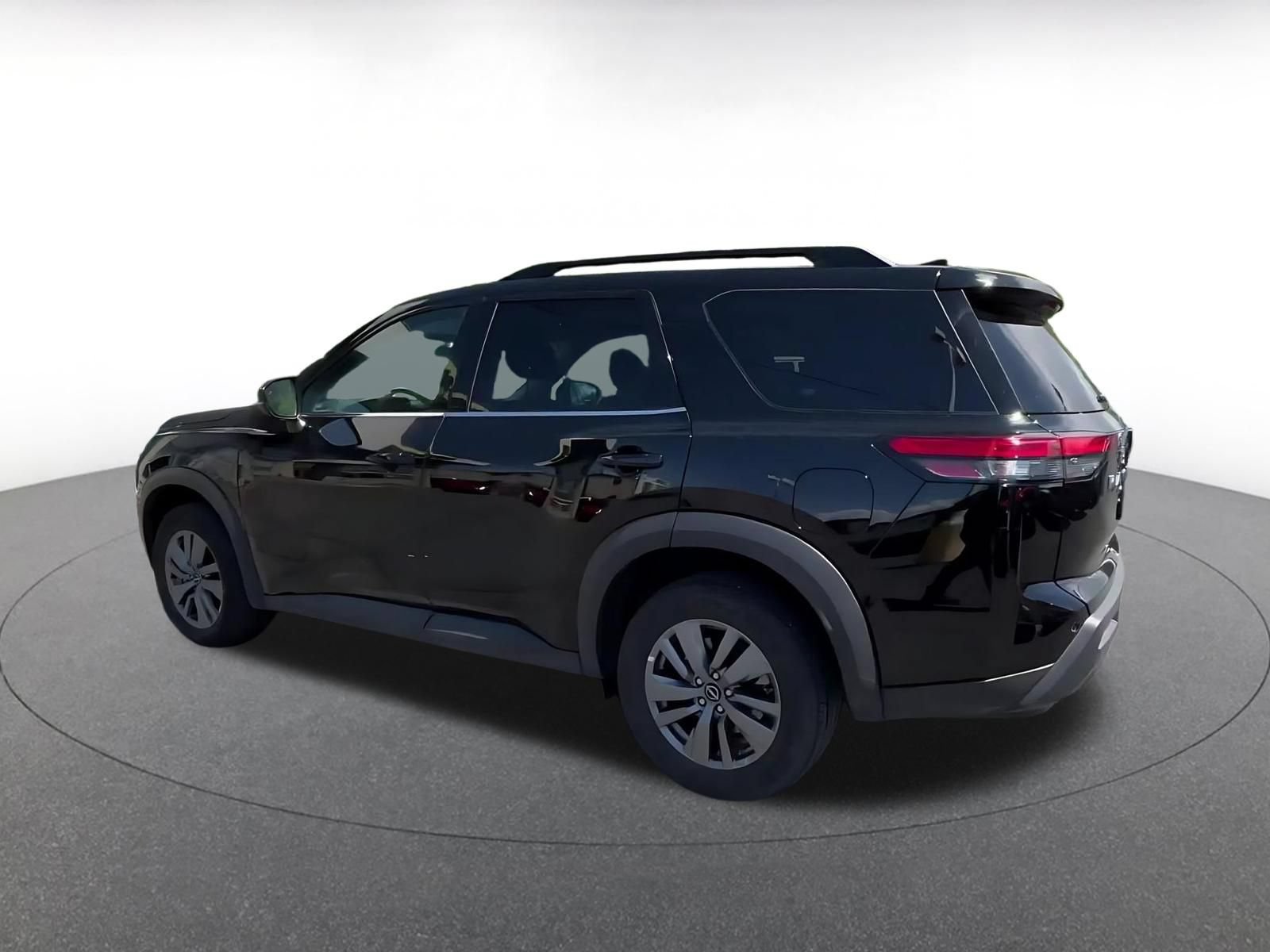 Thumbnail: 2025 Nissan Pathfinder - 9