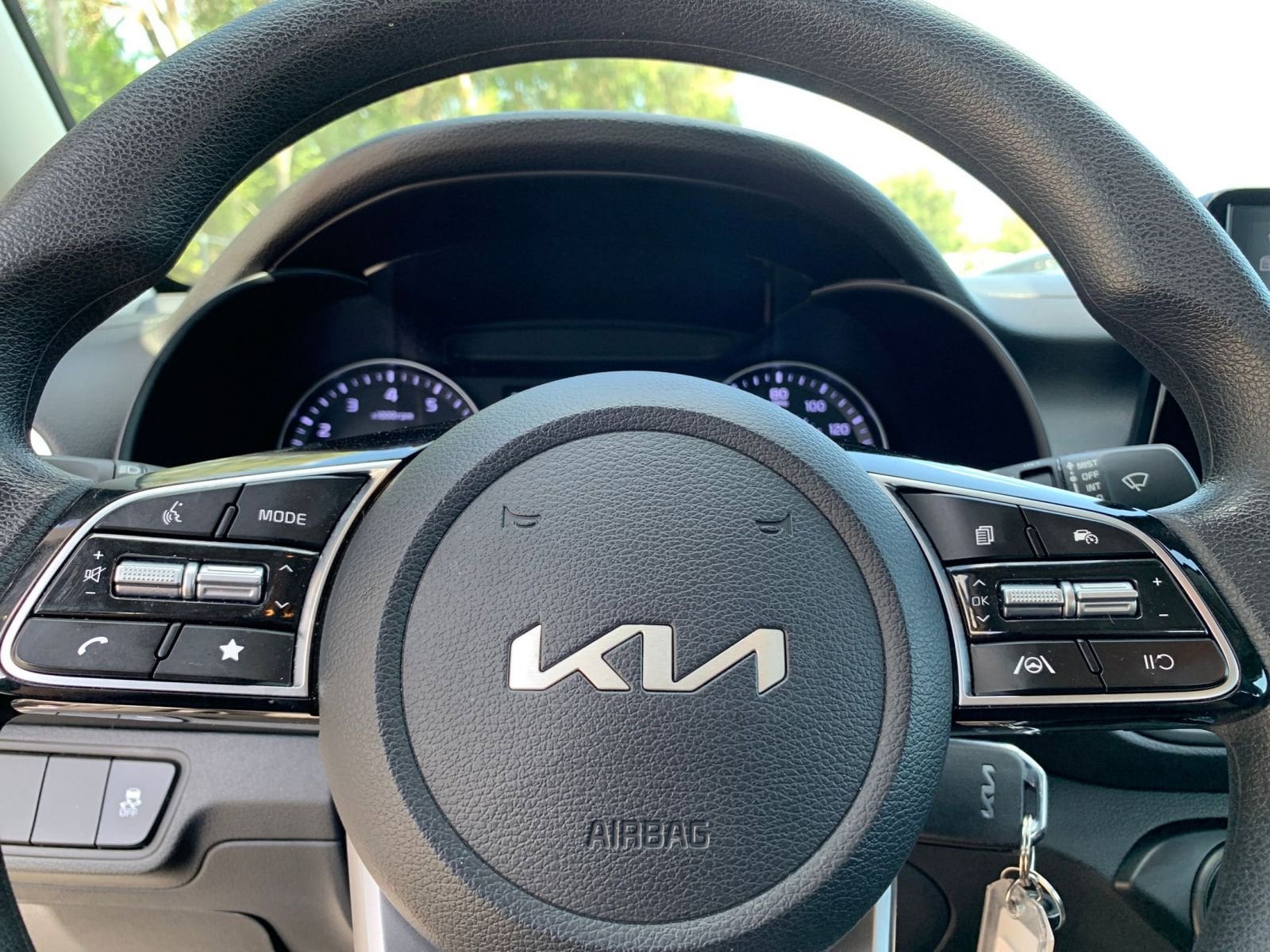 Thumbnail: 2024 Kia Forte - 25