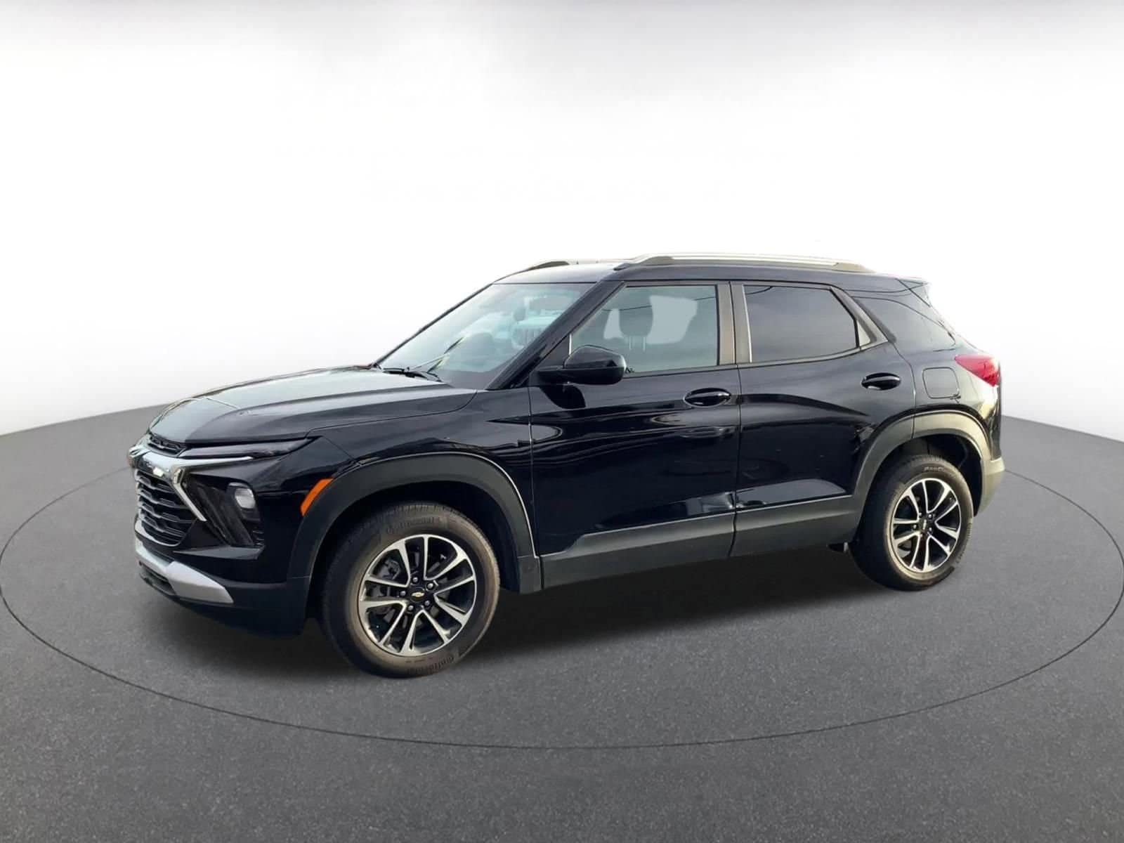 Thumbnail: 2025 Chevrolet TrailBlazer - 8