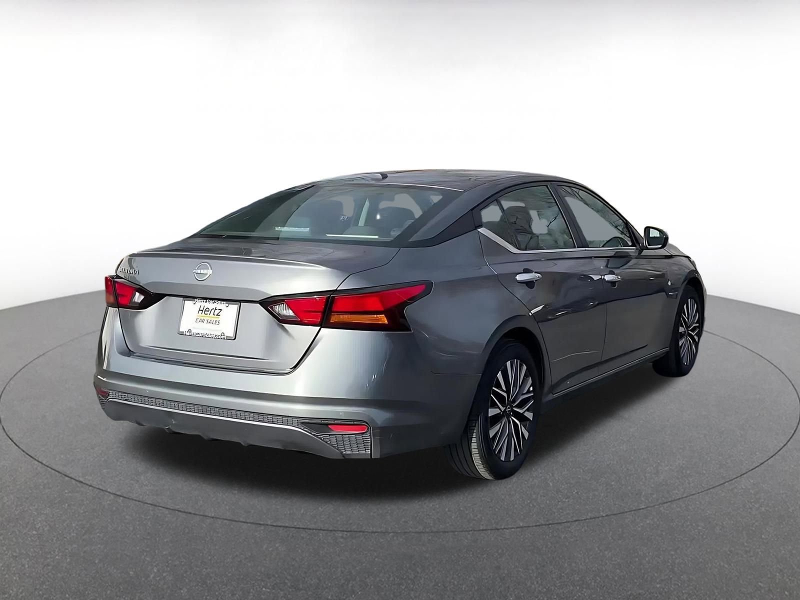 Thumbnail: 2025 Nissan Altima - 14