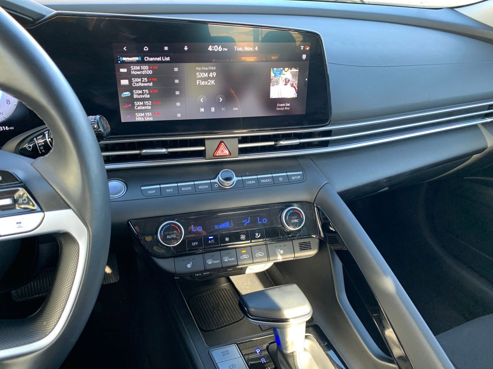 Thumbnail: 2025 Hyundai Elantra - 18