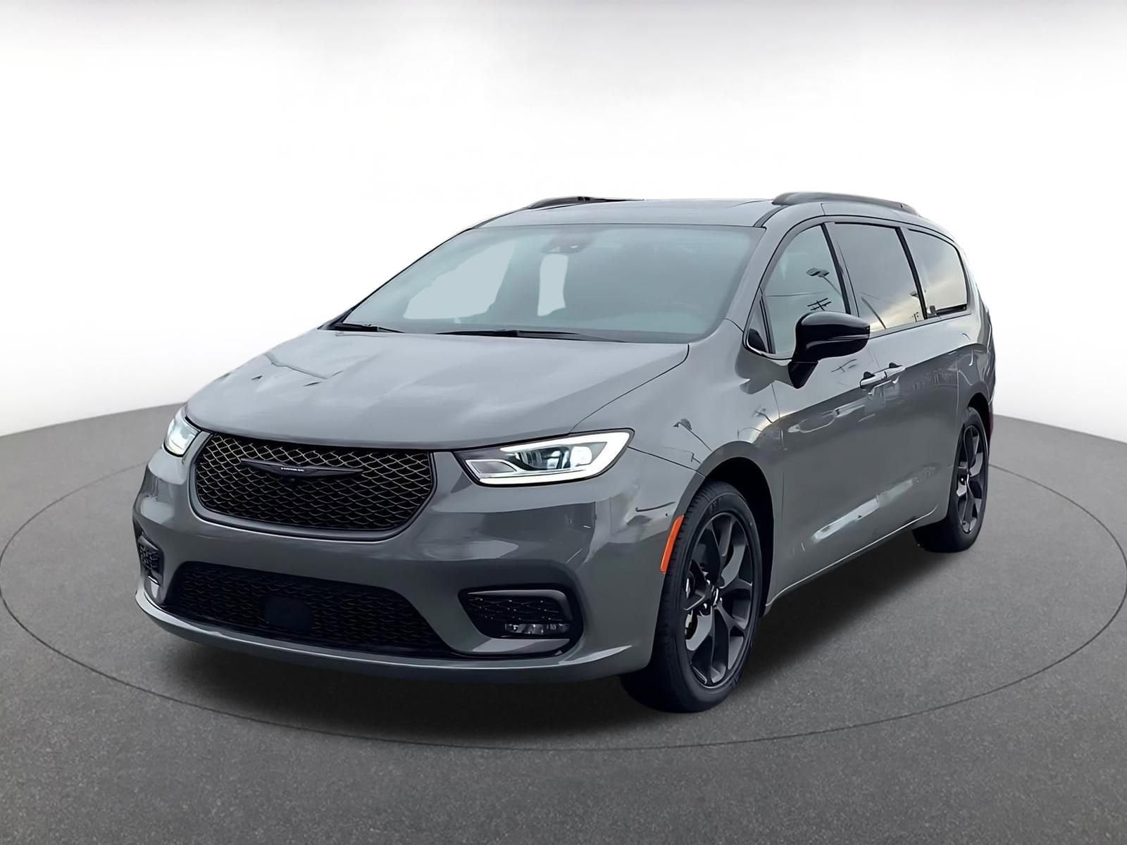 Thumbnail: 2025 Chrysler Pacifica - 7