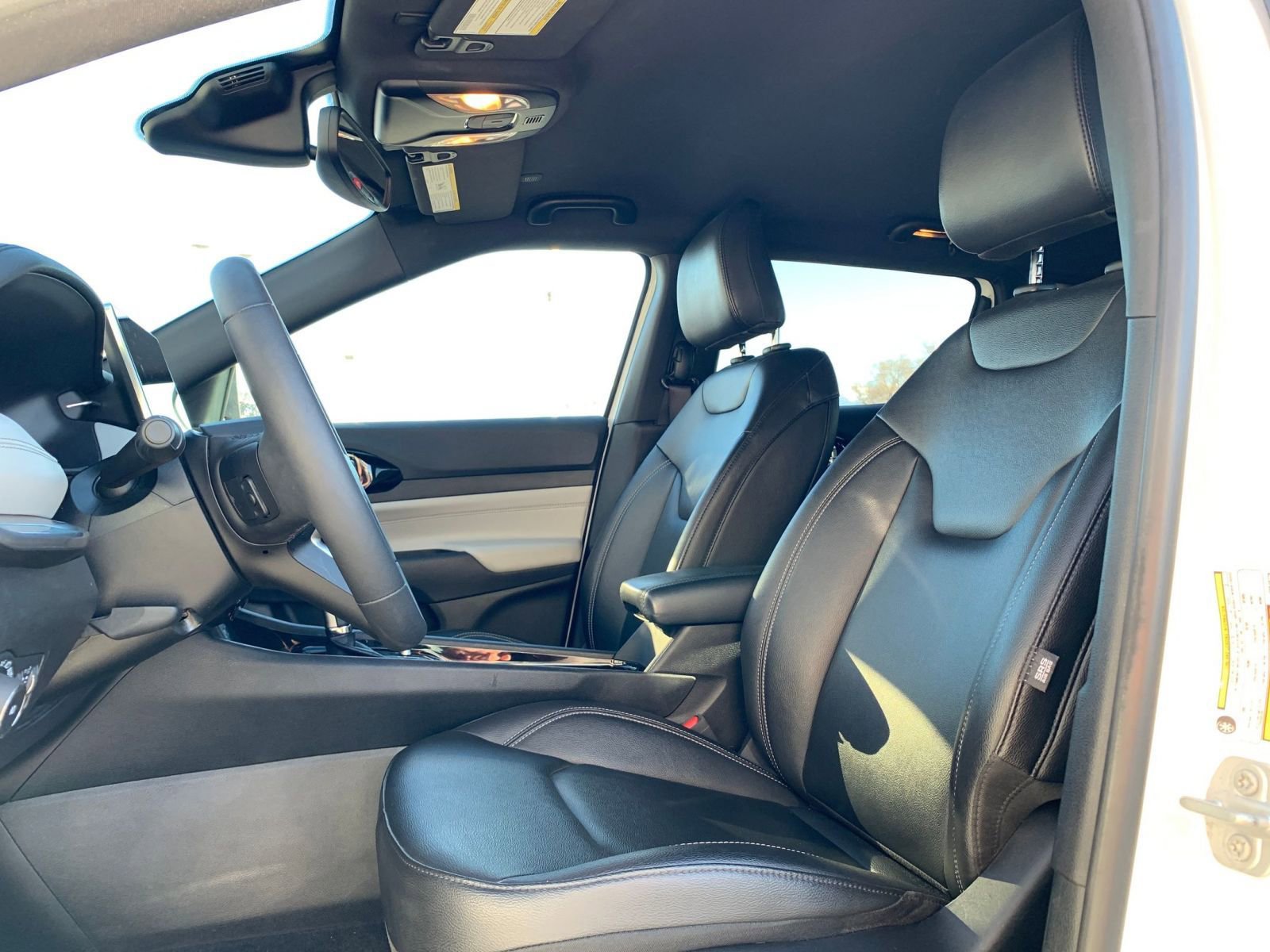 Thumbnail: 2025 Jeep Compass - 27