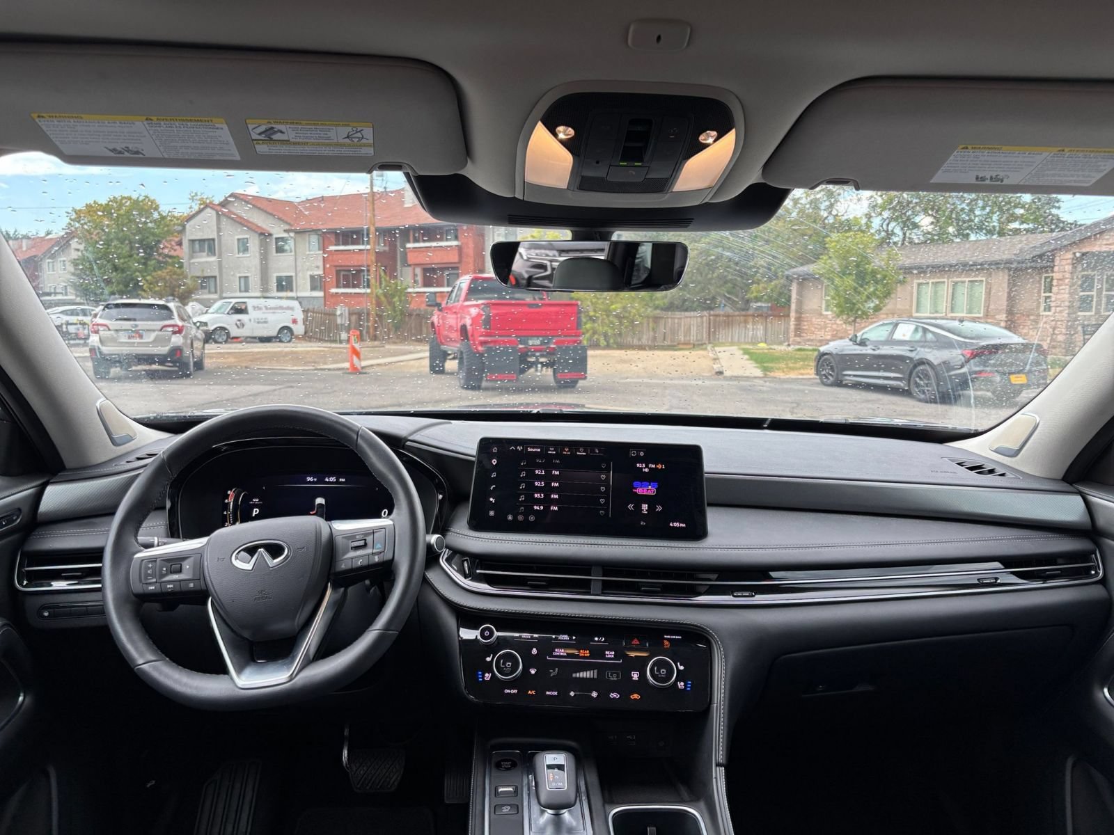 Thumbnail: 2026 INFINITI QX60 - 33