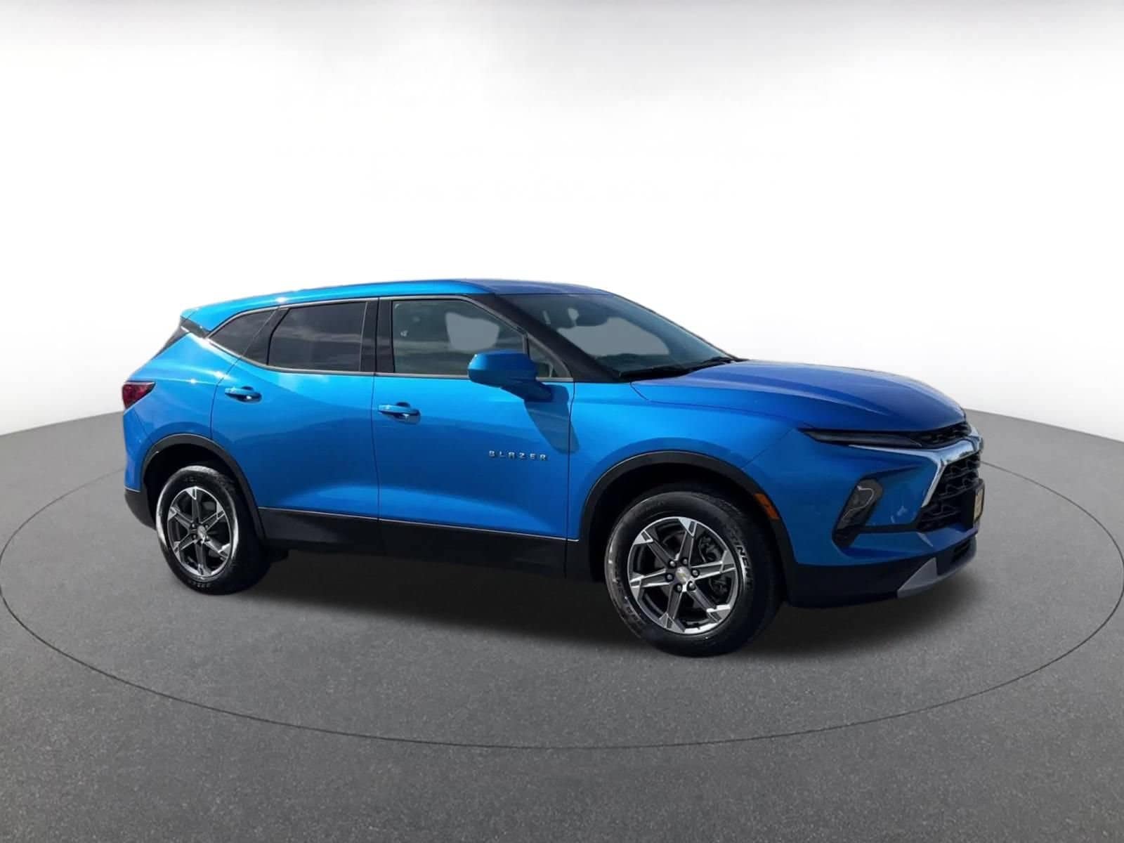 Thumbnail: 2026 Chevrolet Blazer - 2