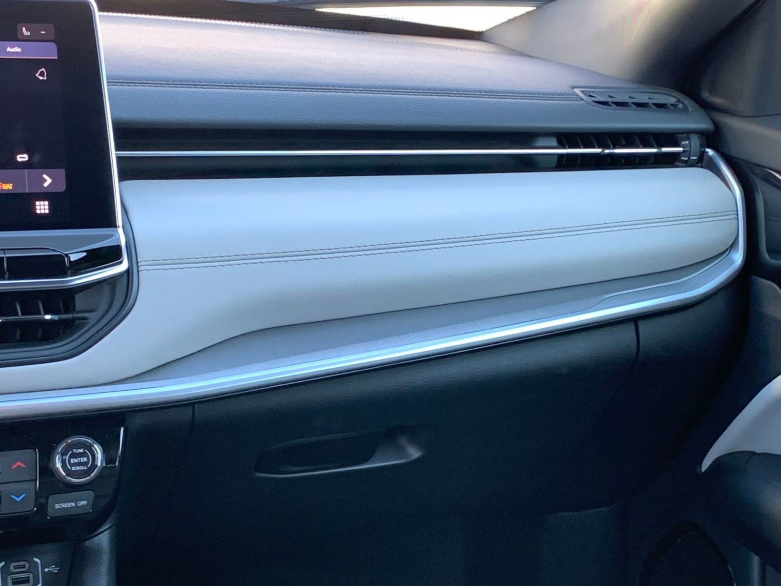 Thumbnail: 2025 Jeep Compass - 35