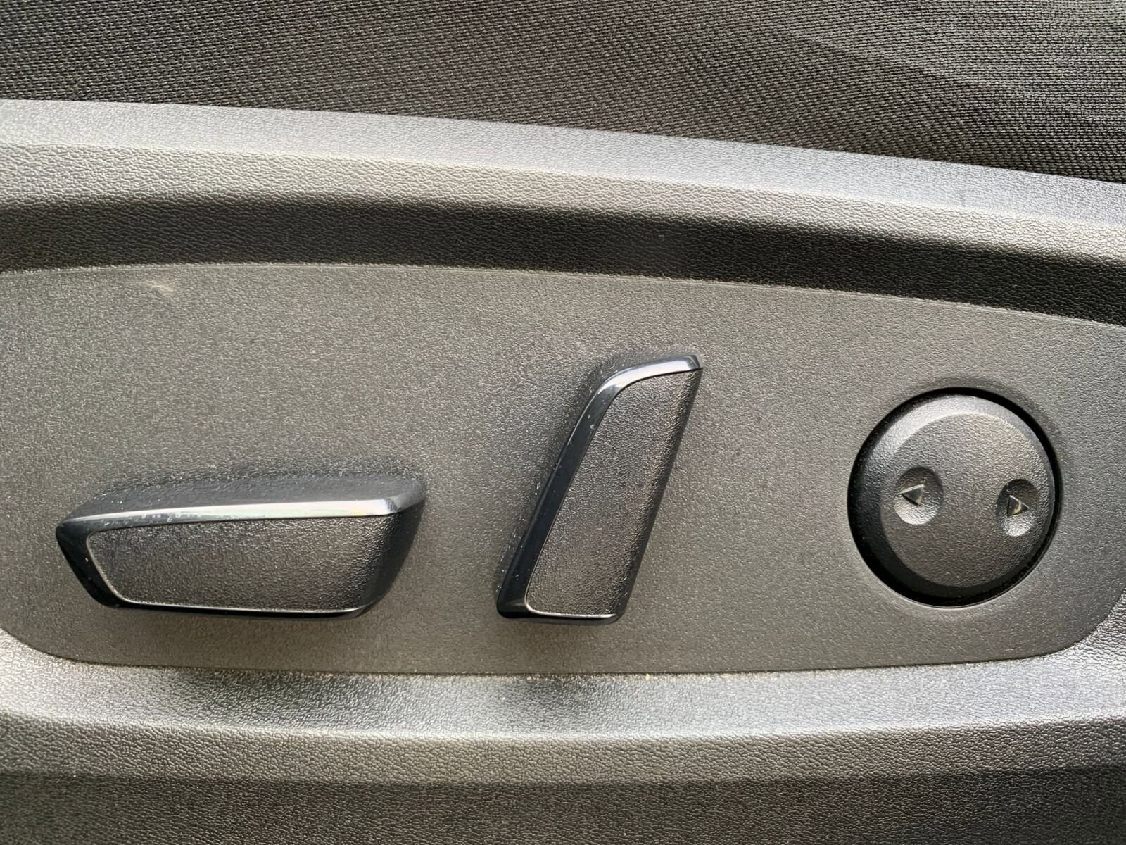 Thumbnail: 2025 Nissan Pathfinder - 25