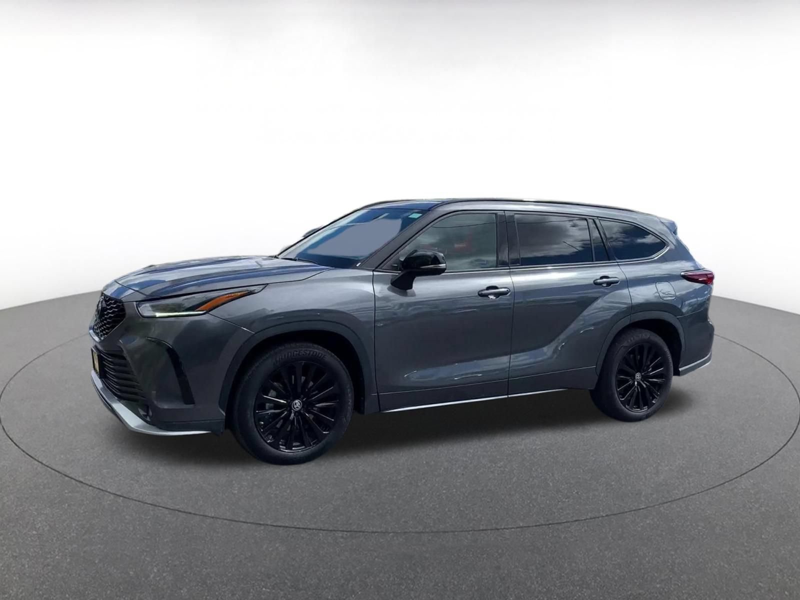 Thumbnail: 2025 Toyota Highlander - 6