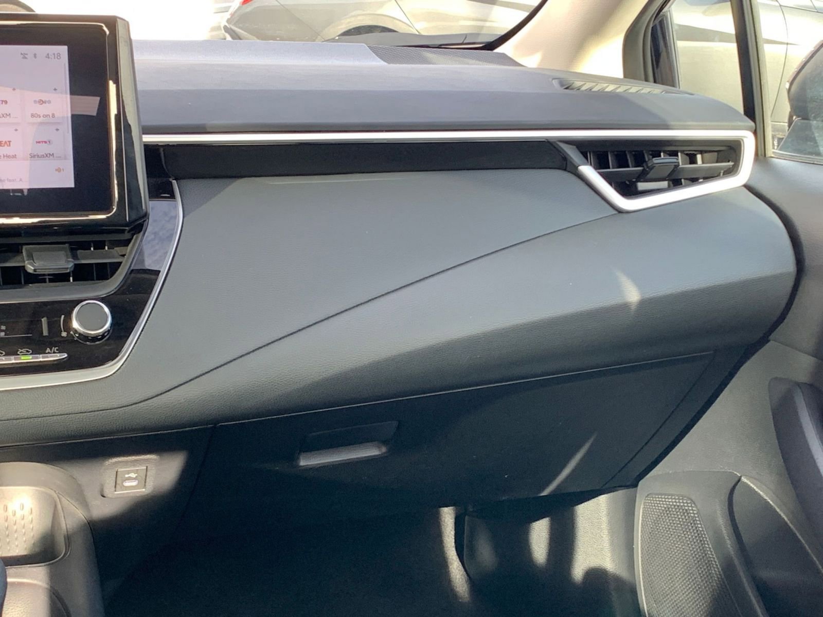 Thumbnail: 2025 Toyota Corolla - 33