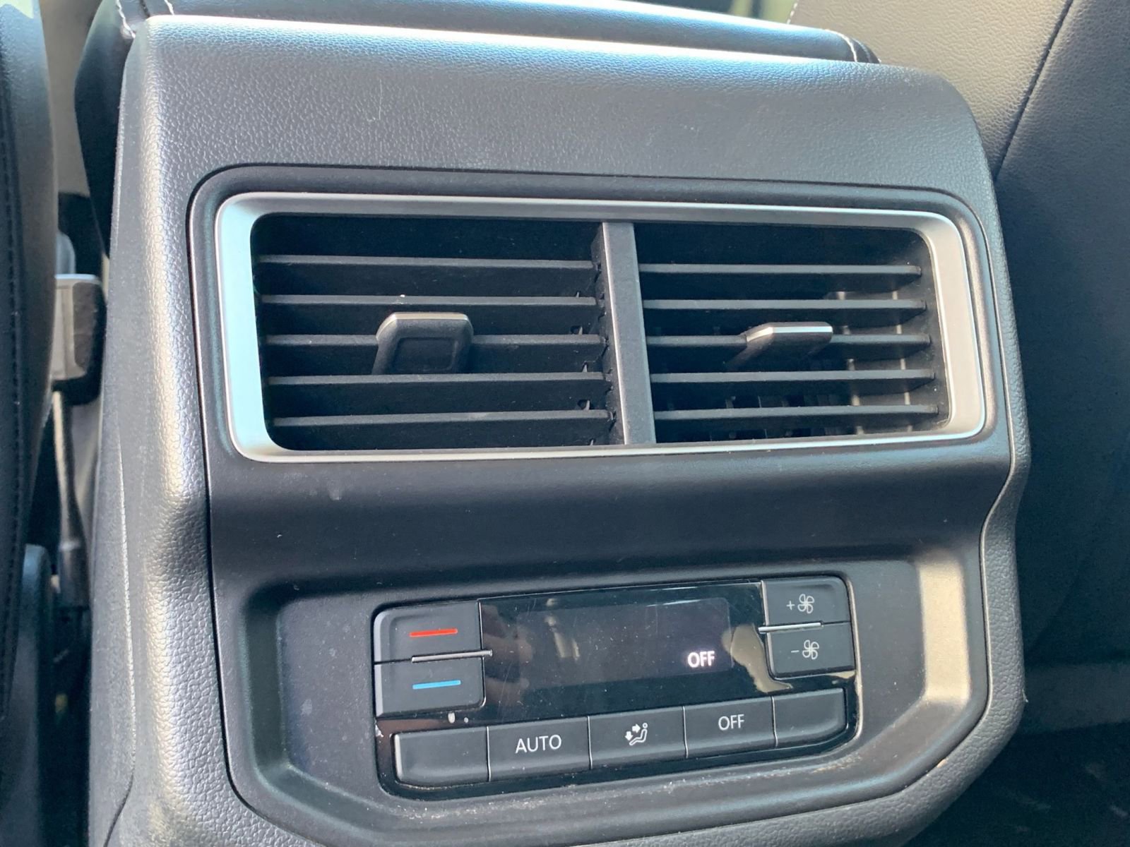 Thumbnail: 2025 Volkswagen Atlas - 24