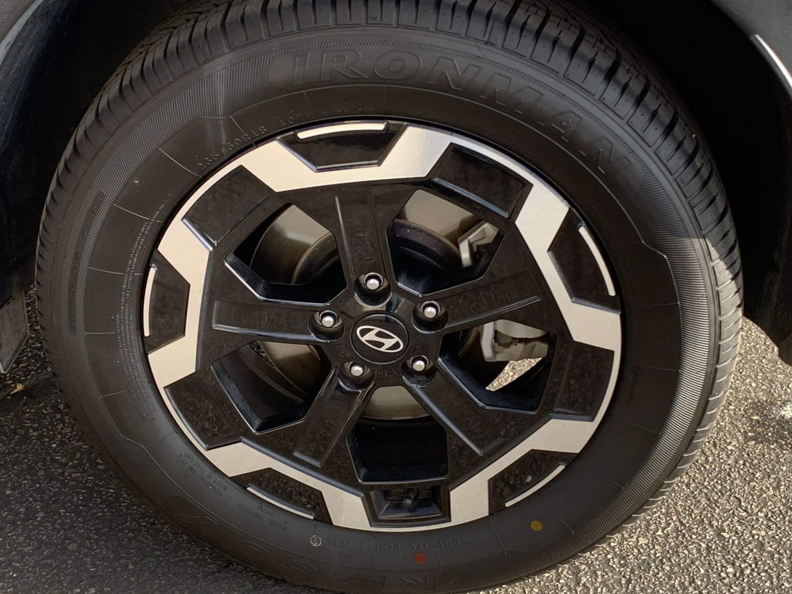 Thumbnail: 2025 Hyundai Santa Fe - 33