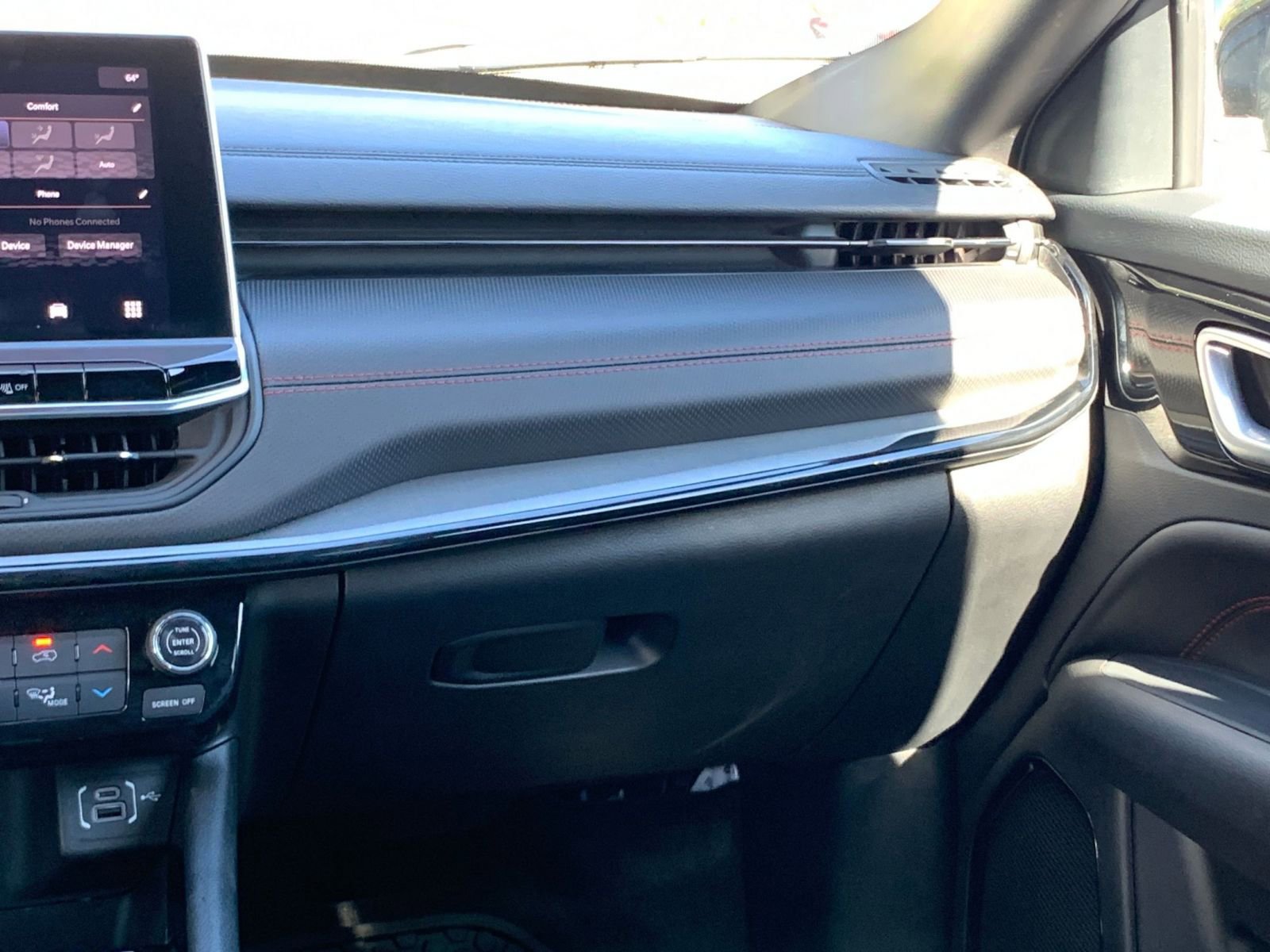 Thumbnail: 2025 Jeep Compass - 34