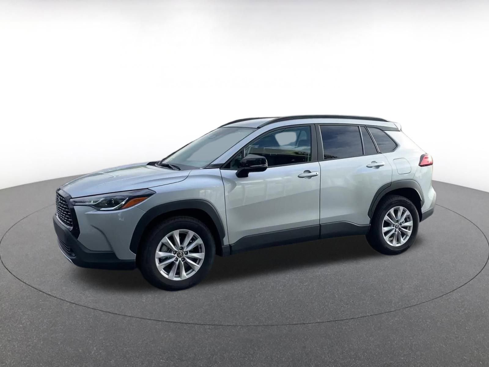 Thumbnail: 2025 Toyota Corolla Cross - 8