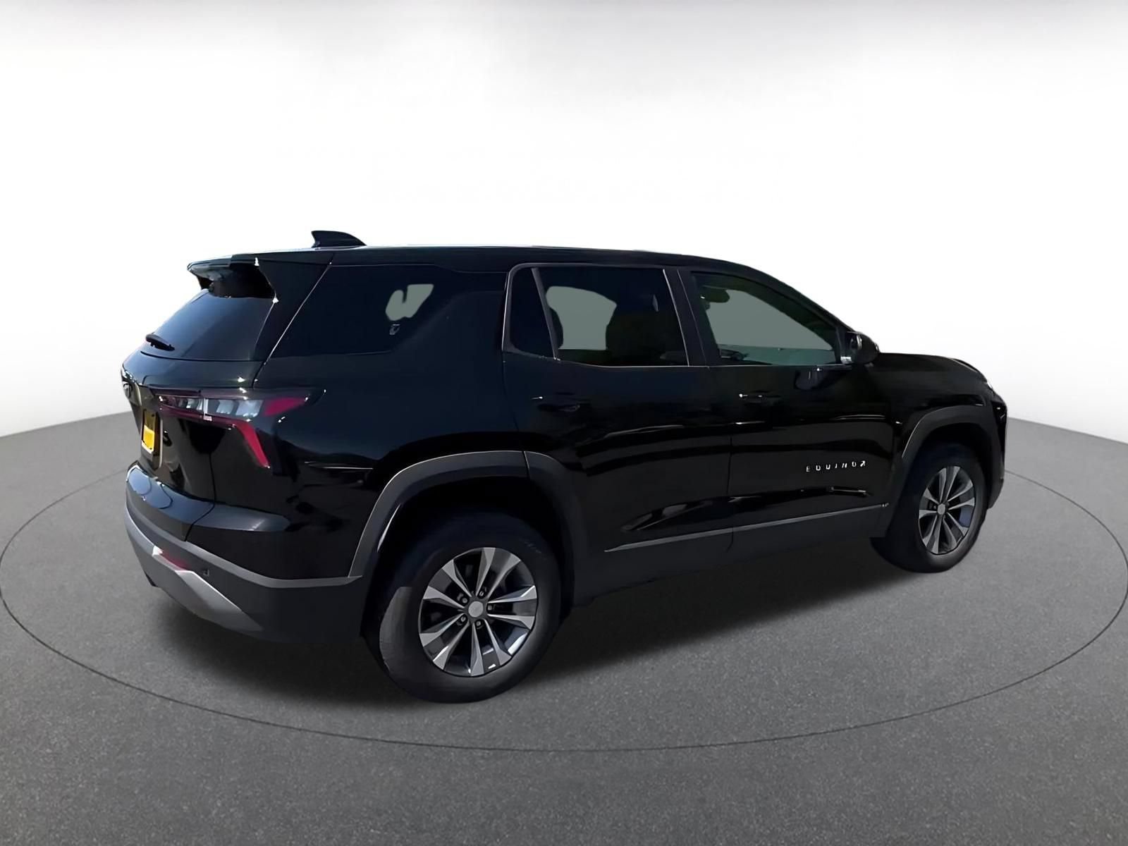 Thumbnail: 2025 Chevrolet Equinox - 15