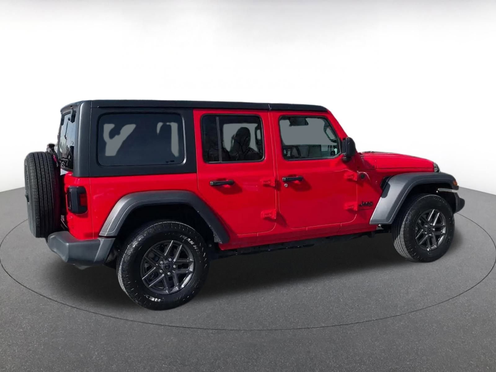 Thumbnail: 2025 Jeep Wrangler - 15