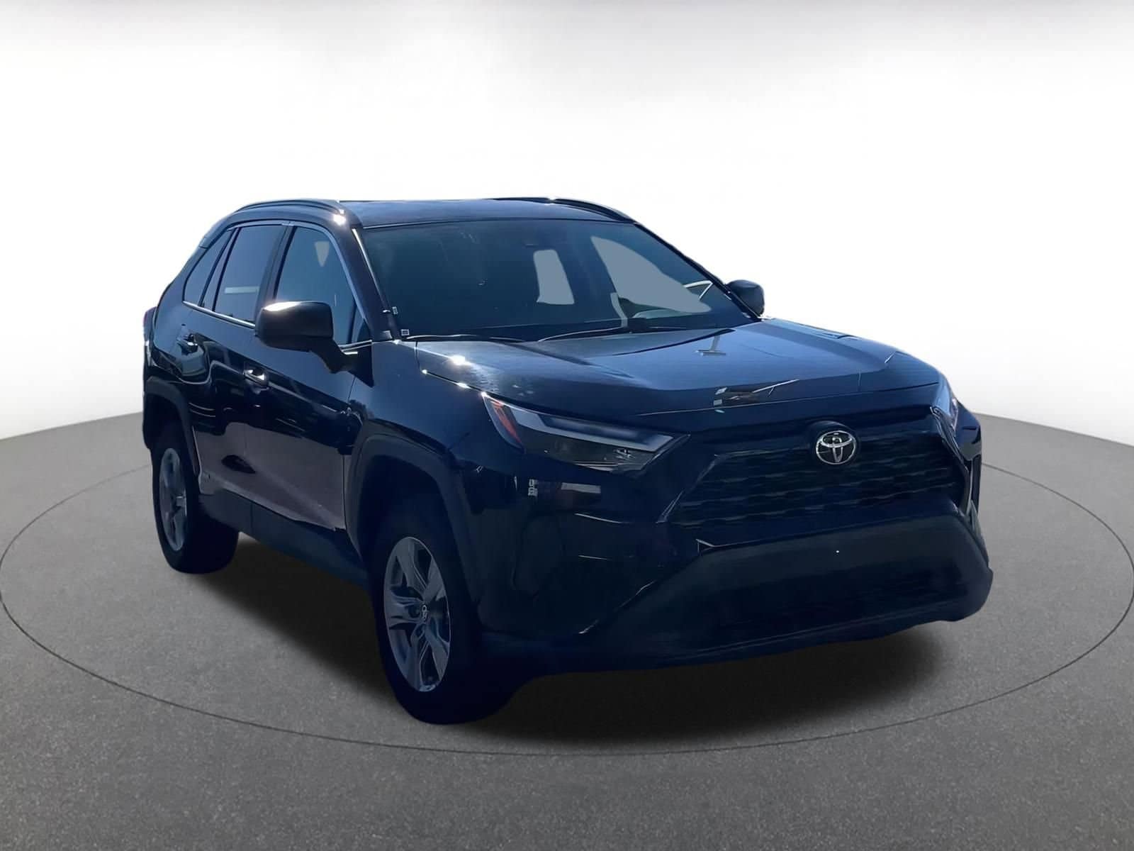 Thumbnail: 2025 Toyota RAV4 - 3