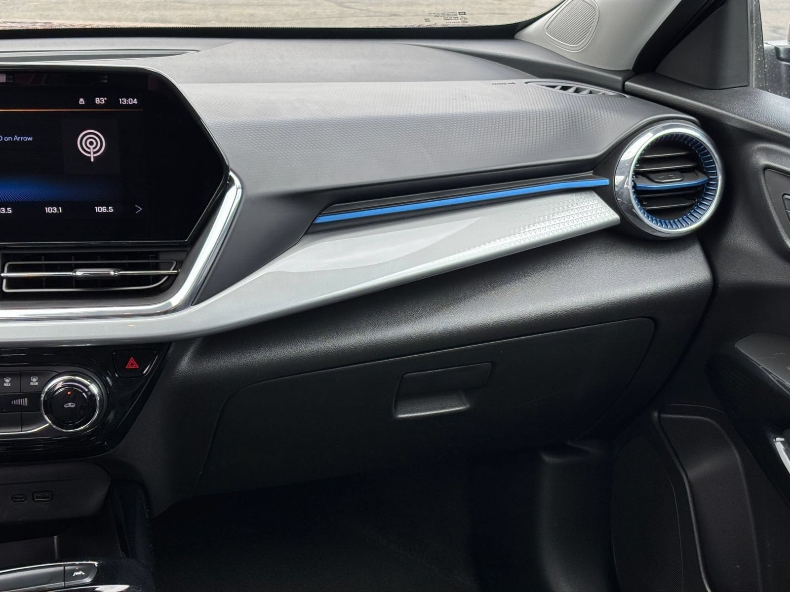 Thumbnail: 2025 Chevrolet Trax - 33