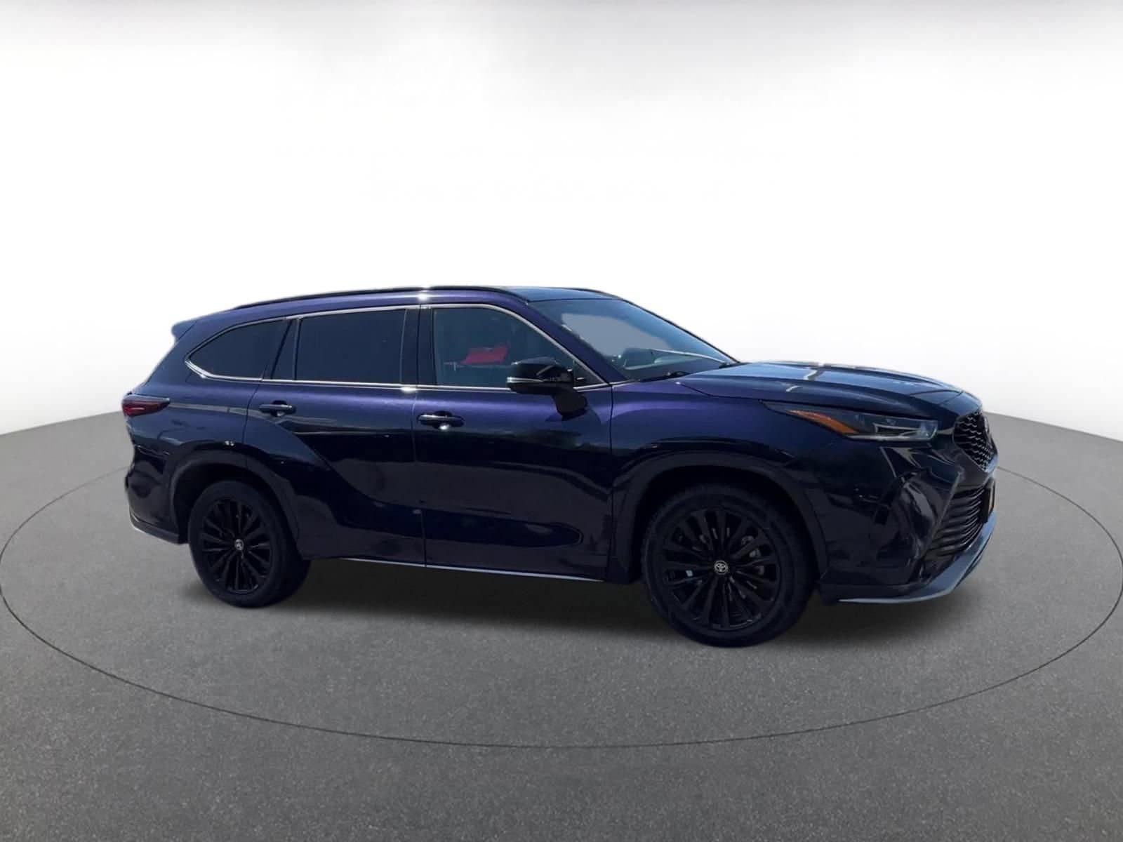 Thumbnail: 2025 Toyota Highlander - 2