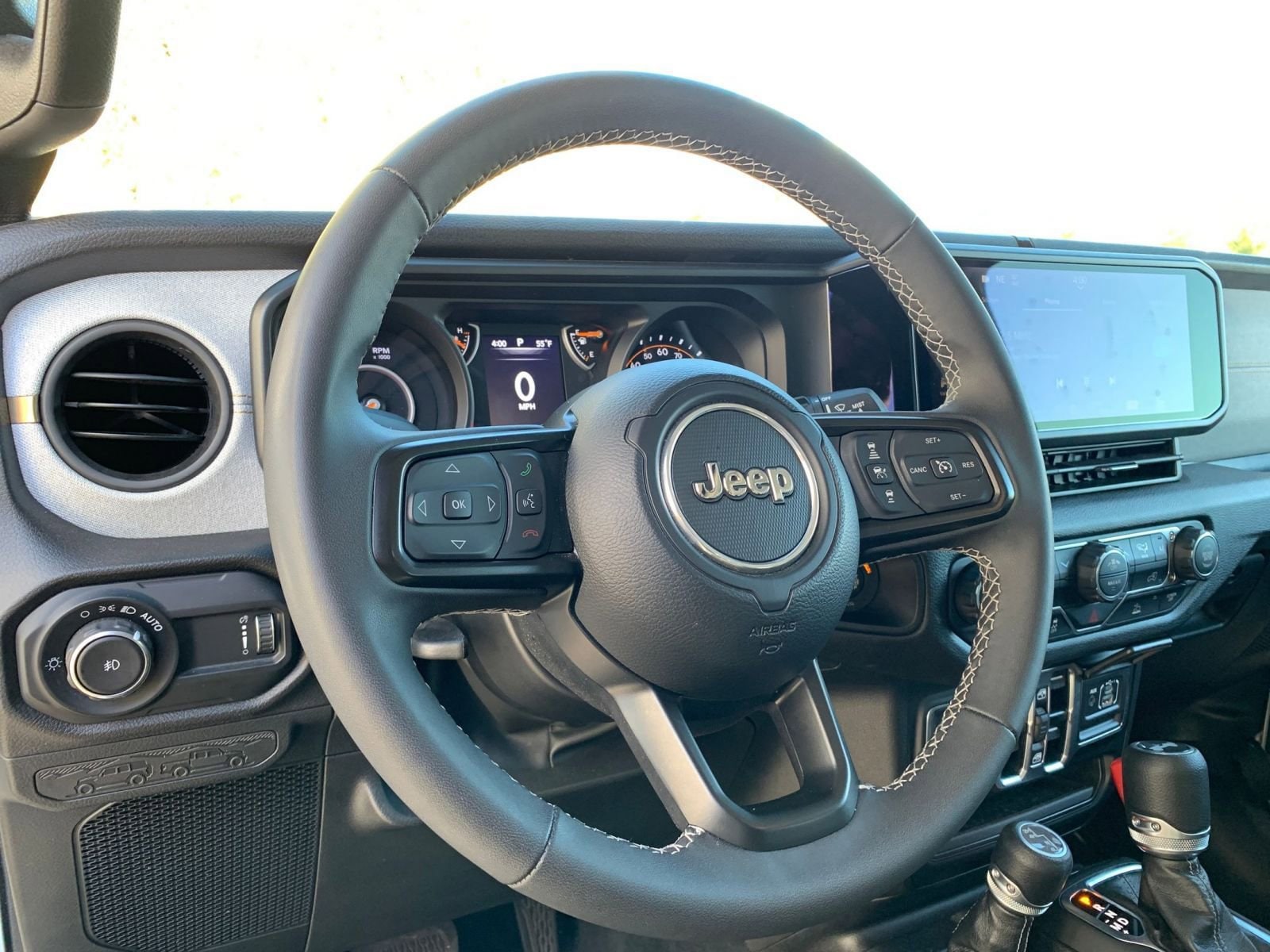 Thumbnail: 2025 Jeep Wrangler - 33