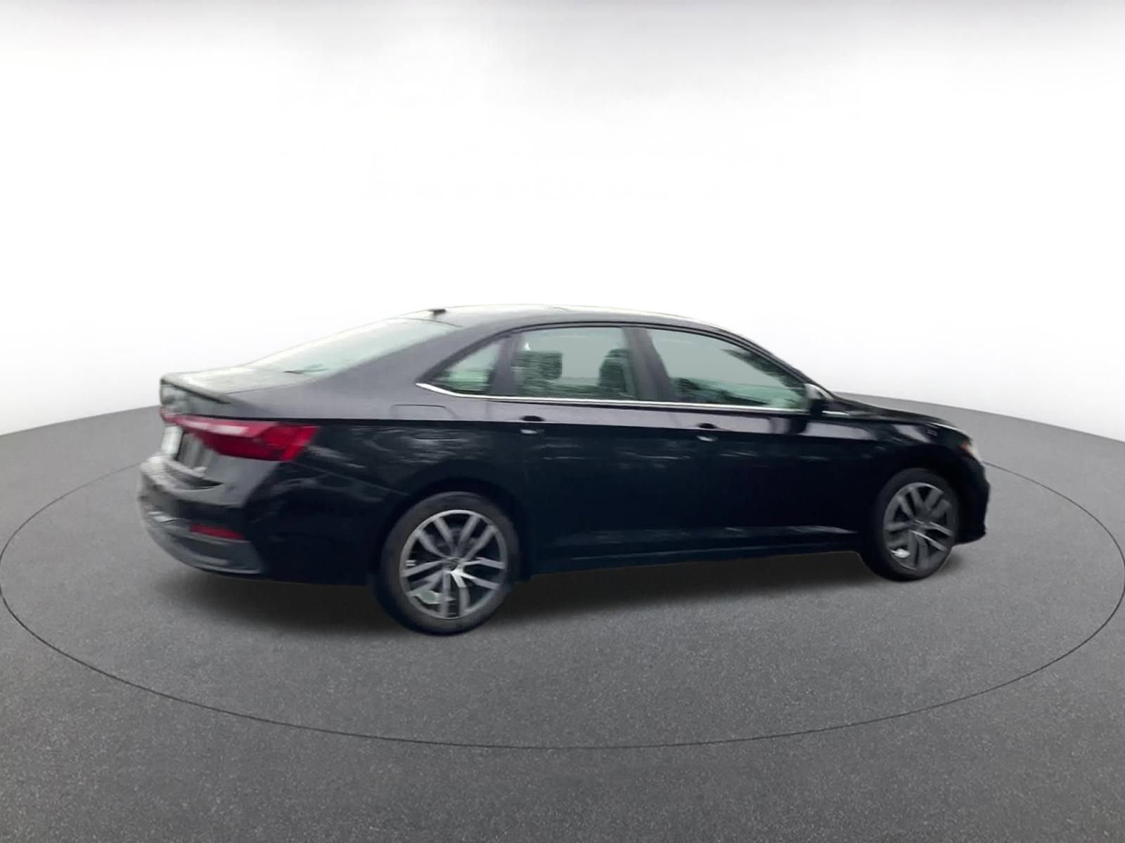 Thumbnail: 2025 Volkswagen Jetta - 15