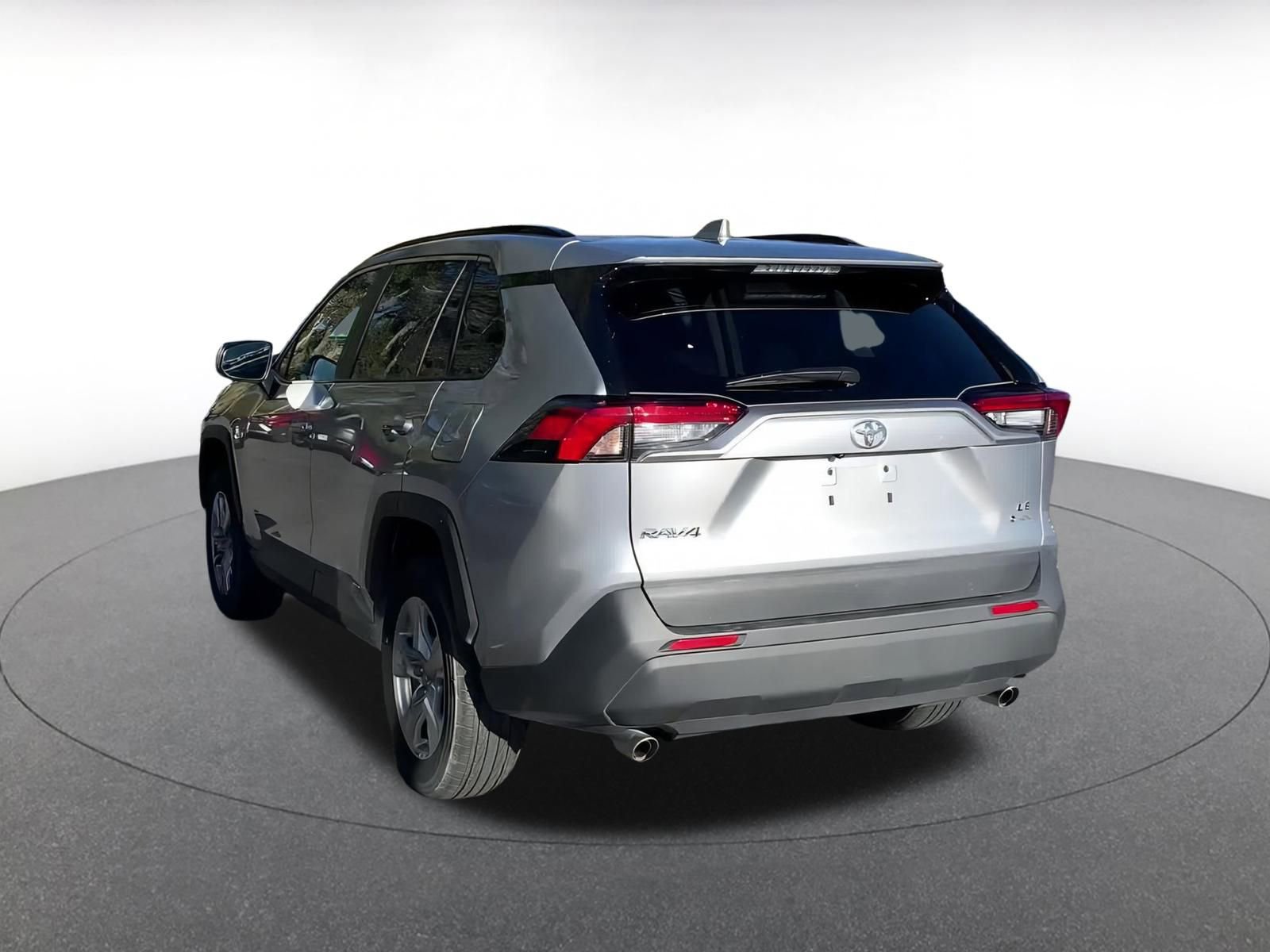 Thumbnail: 2025 Toyota RAV4 - 11