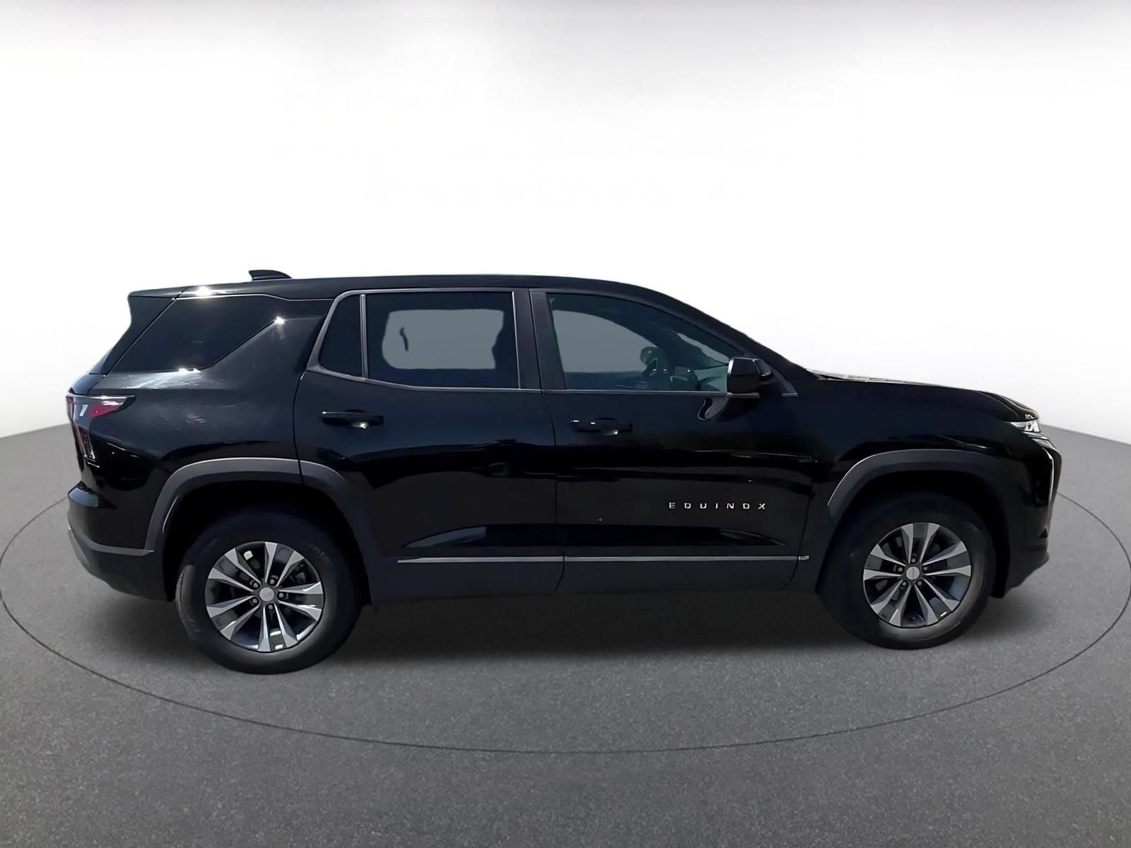Thumbnail: 2025 Chevrolet Equinox - 16