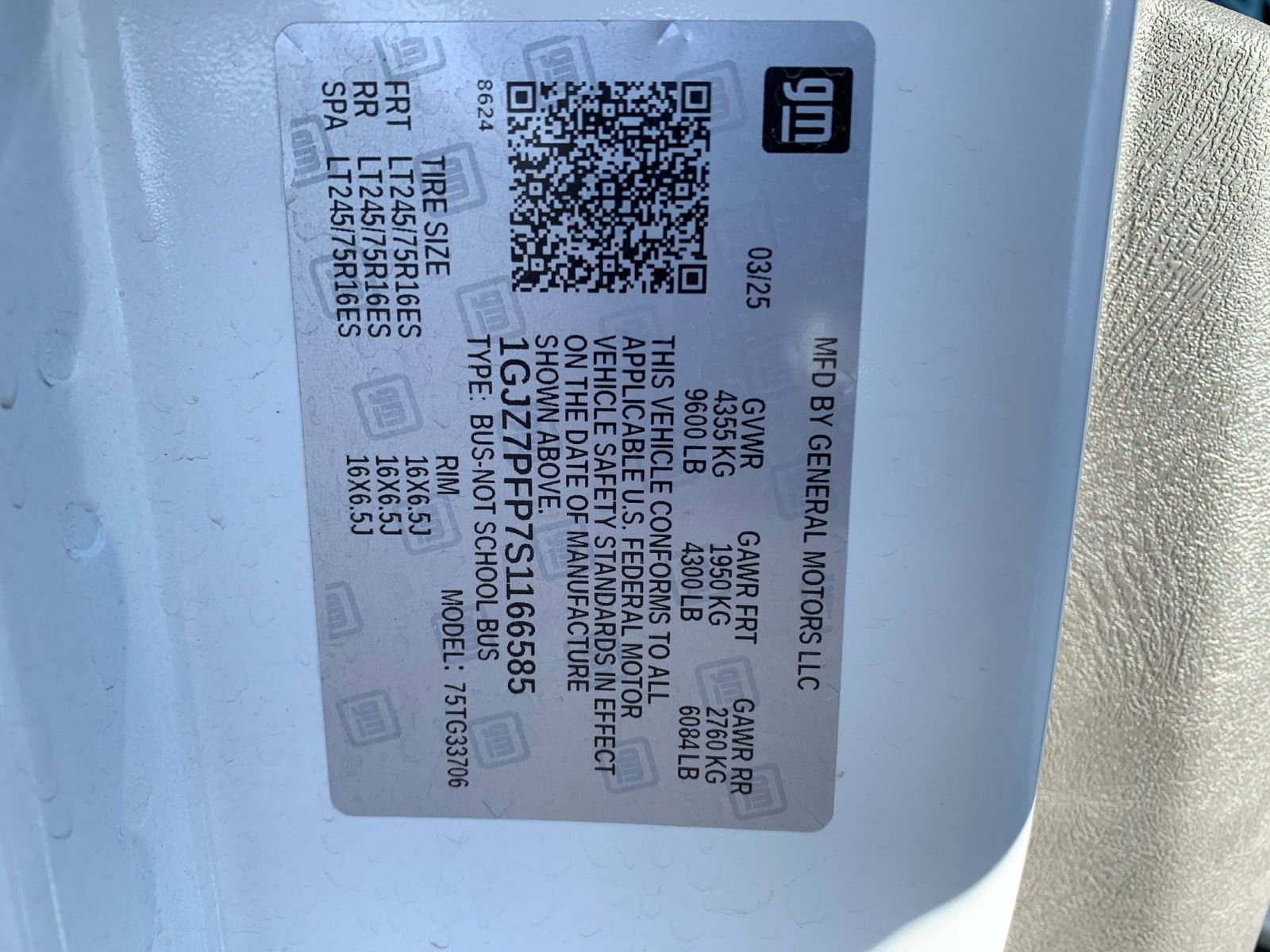 Thumbnail: 2025 GMC Savana - 28