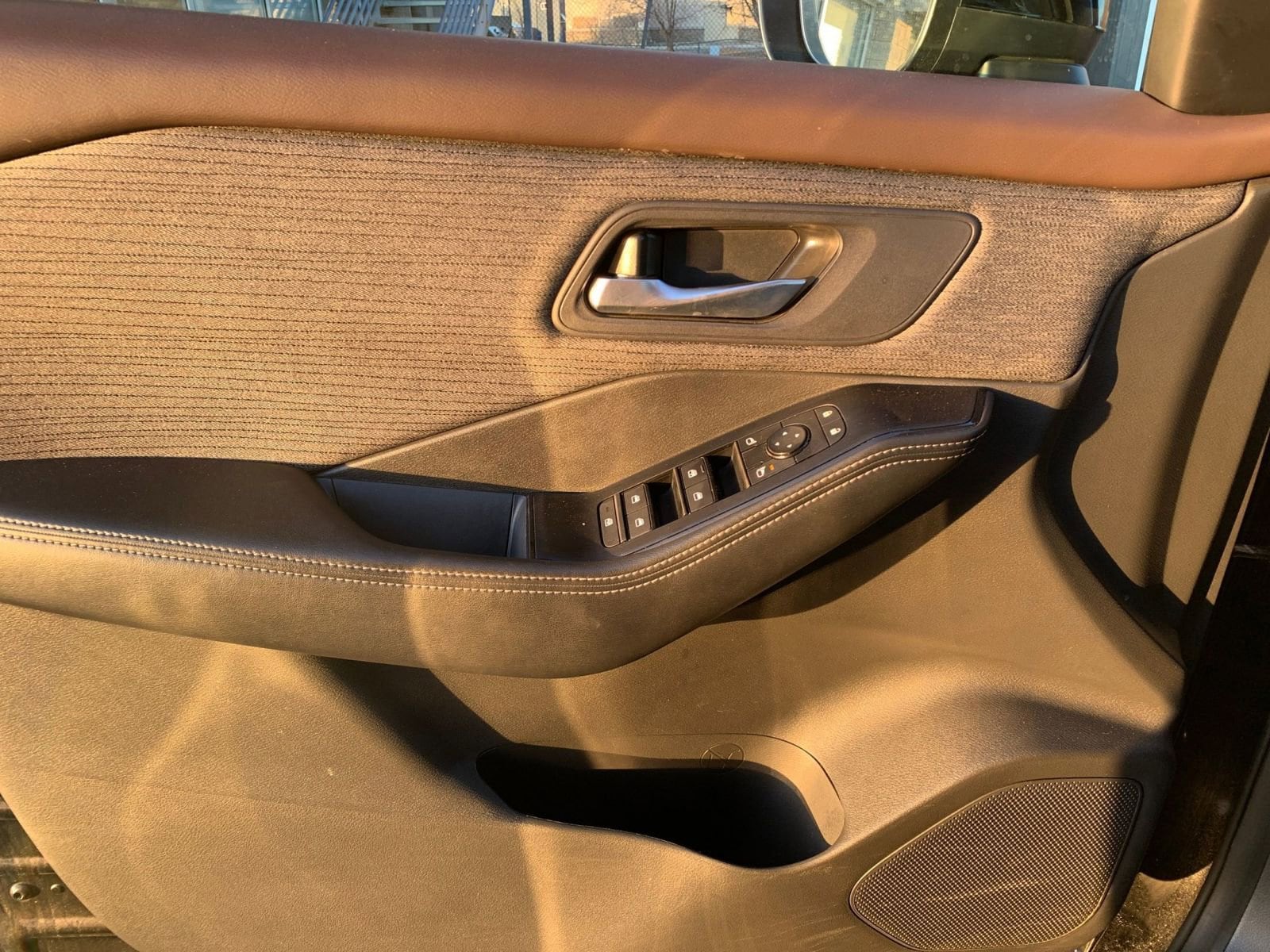 Thumbnail: 2023 Nissan Rogue - 20