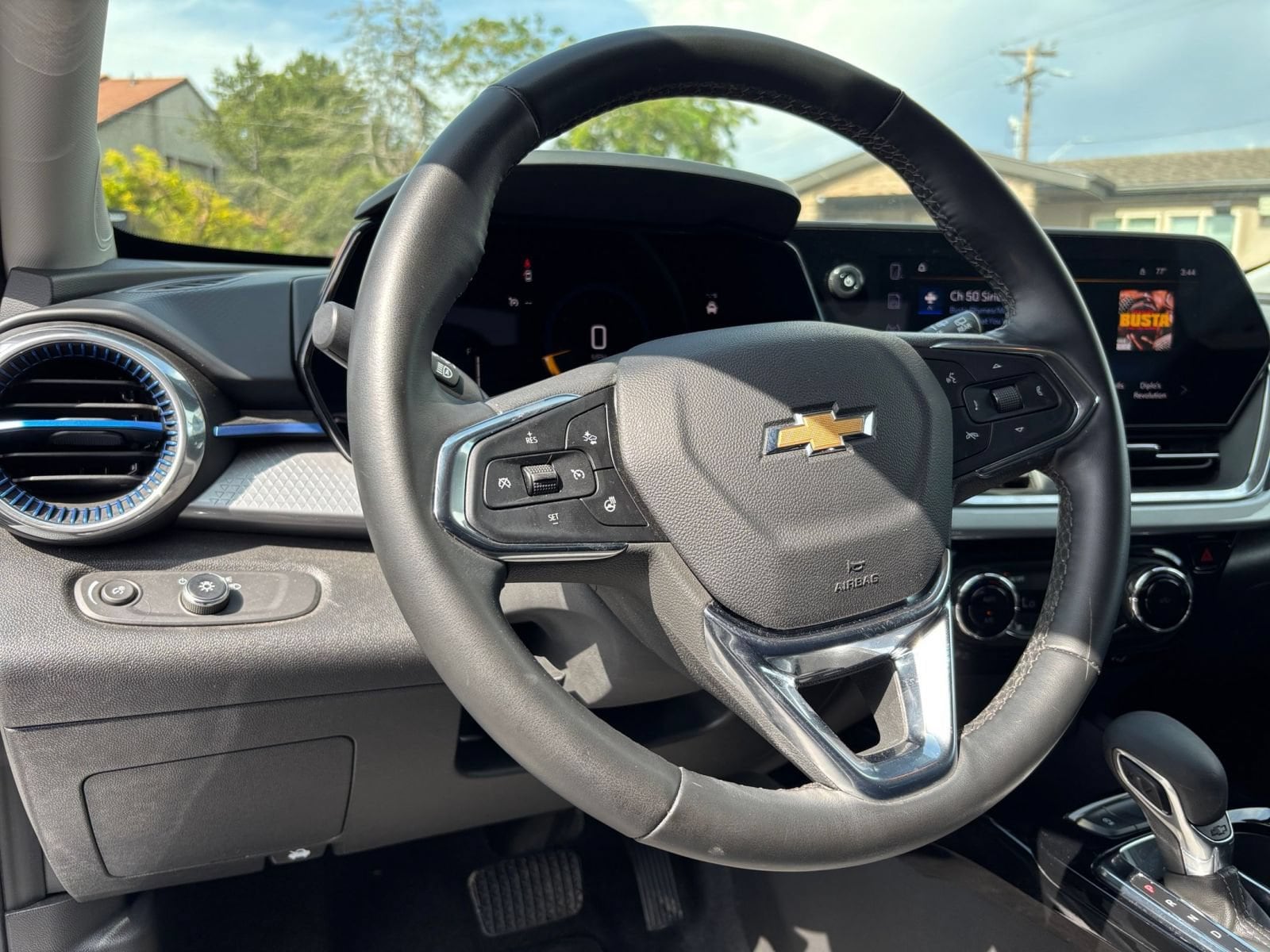 Thumbnail: 2025 Chevrolet Trax - 28