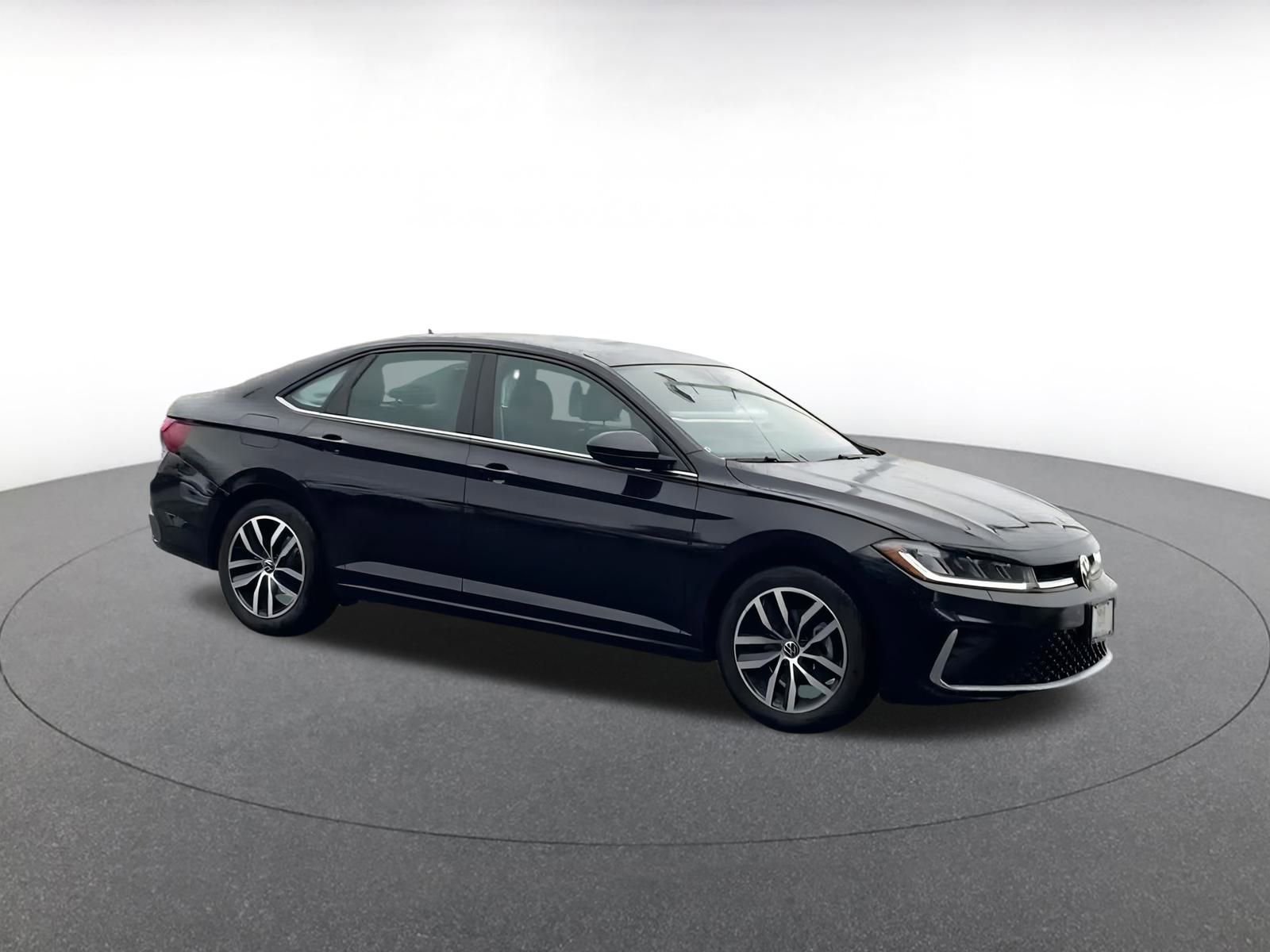 Thumbnail: 2025 Volkswagen Jetta - 2