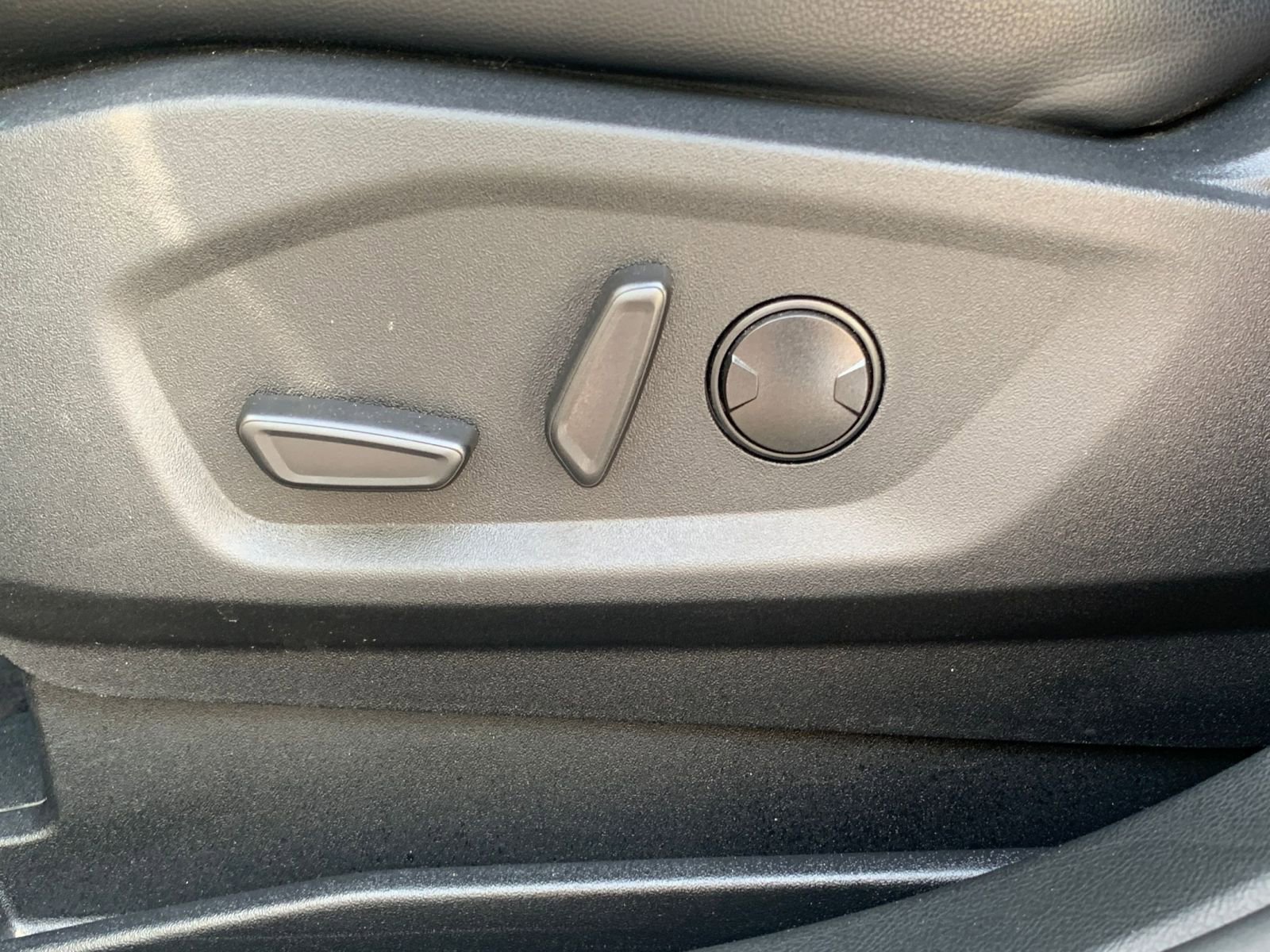 Thumbnail: 2024 Ford Edge - 23