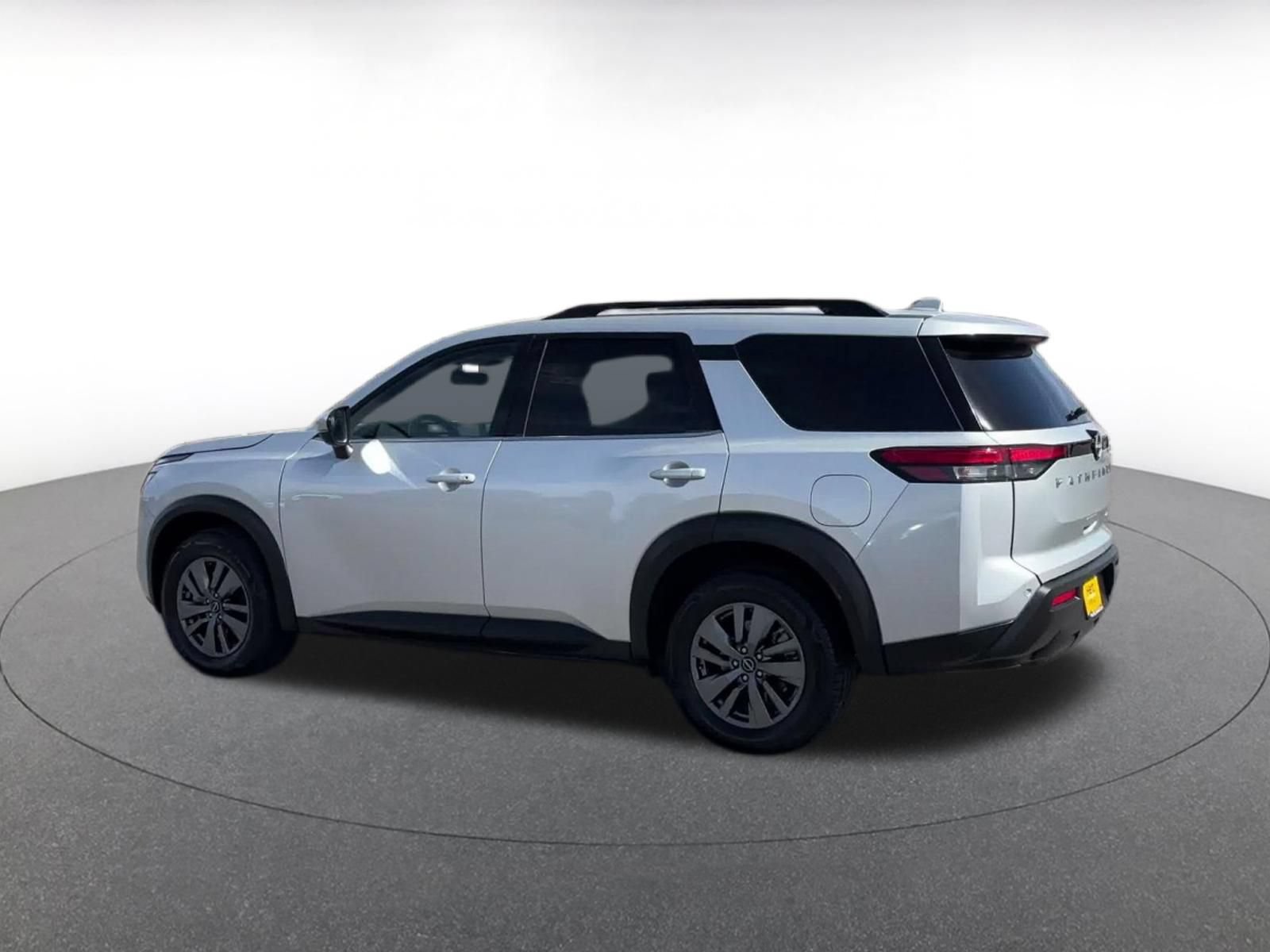Thumbnail: 2025 Nissan Pathfinder - 8