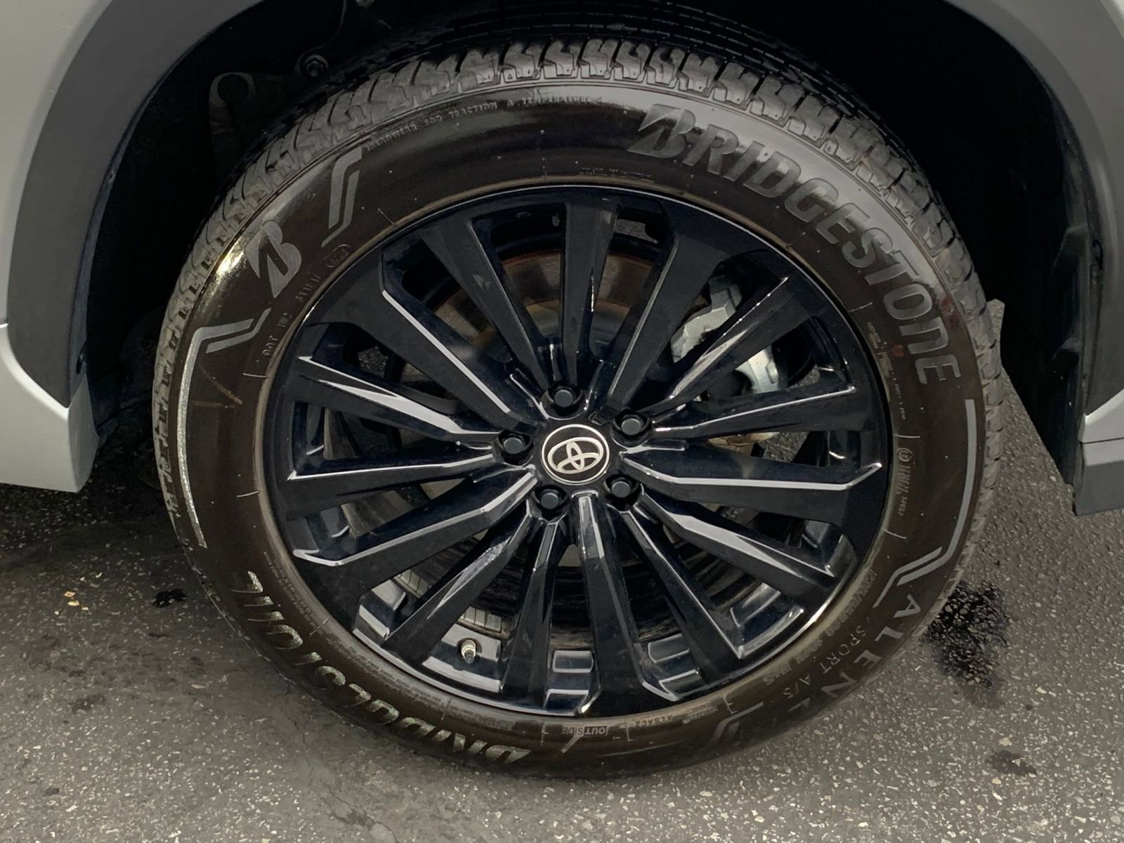 Thumbnail: 2025 Toyota Highlander - 33