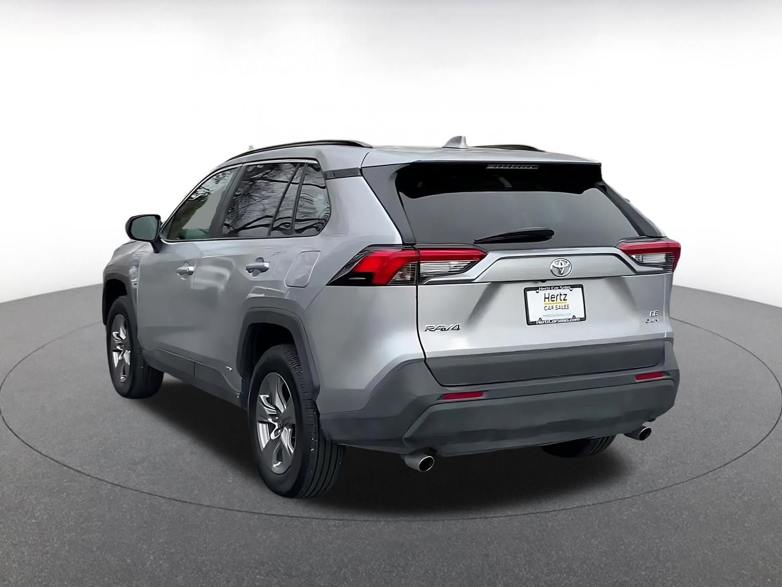 Thumbnail: 2025 Toyota RAV4 - 11