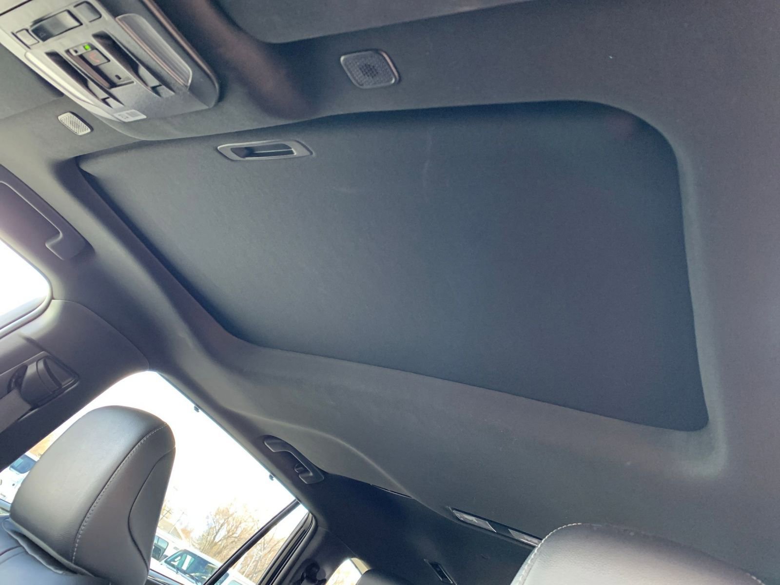 Thumbnail: 2025 Toyota Highlander - 30