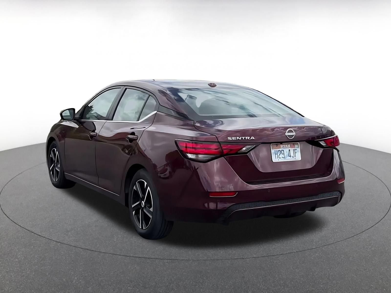 Thumbnail: 2025 Nissan Sentra - 10