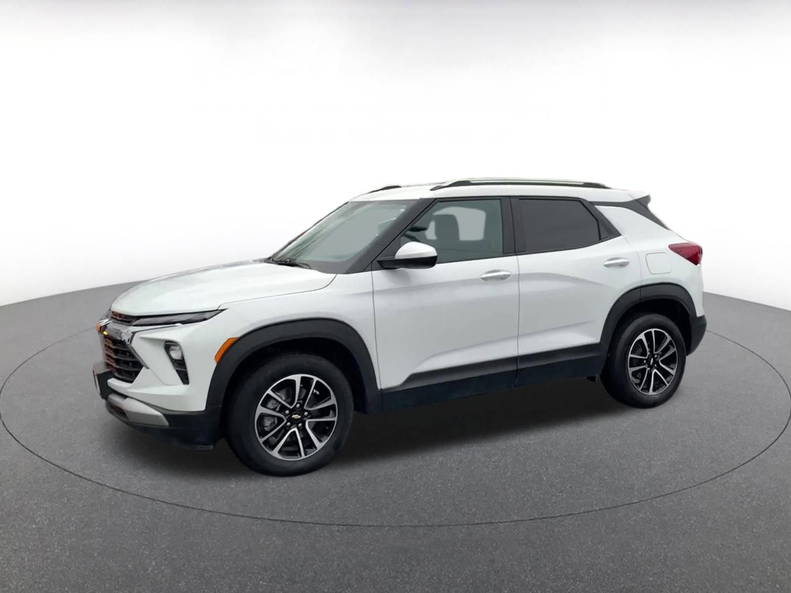 Thumbnail: 2025 Chevrolet TrailBlazer - 8