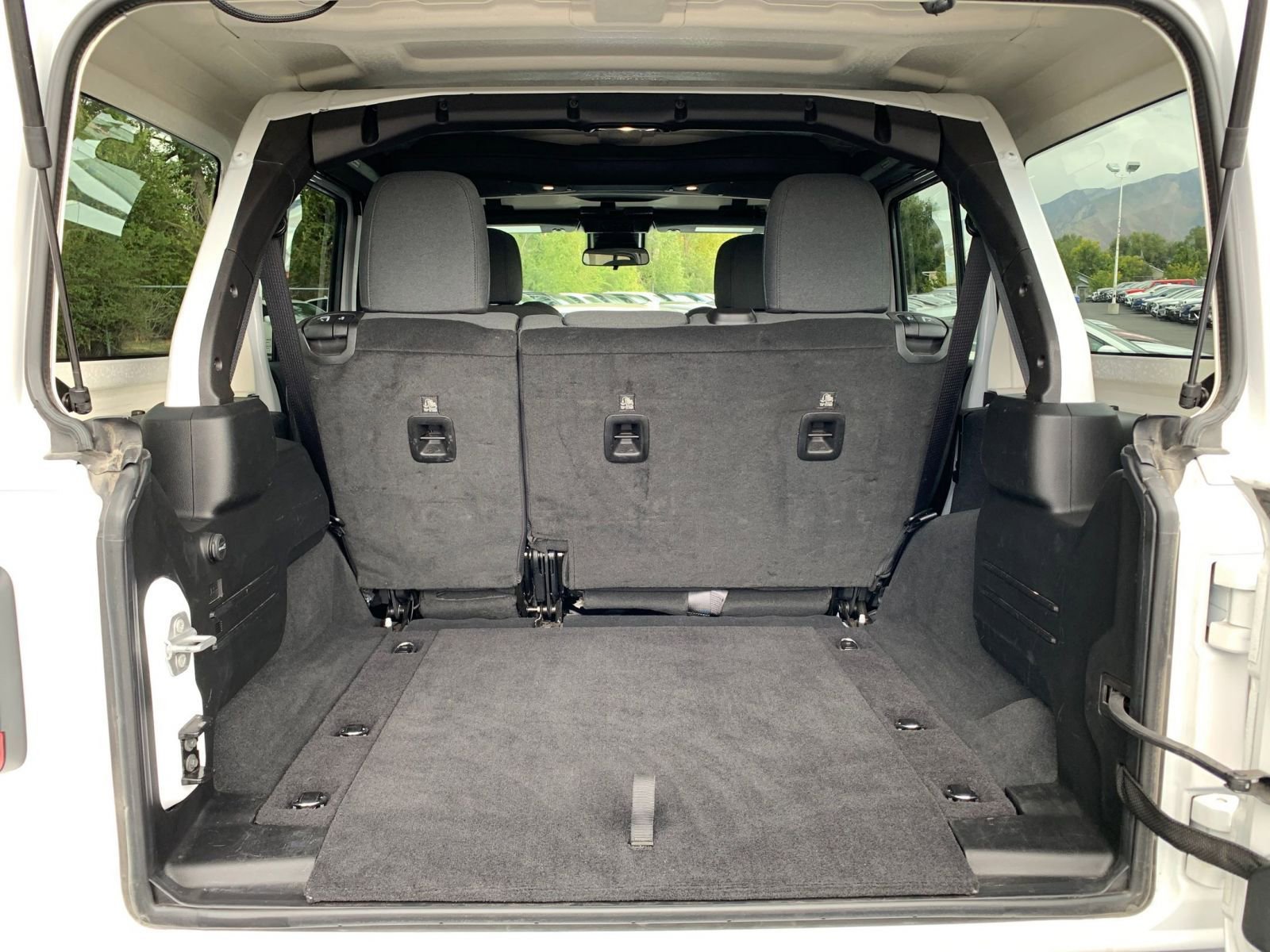 Thumbnail: 2025 Jeep Wrangler - 30