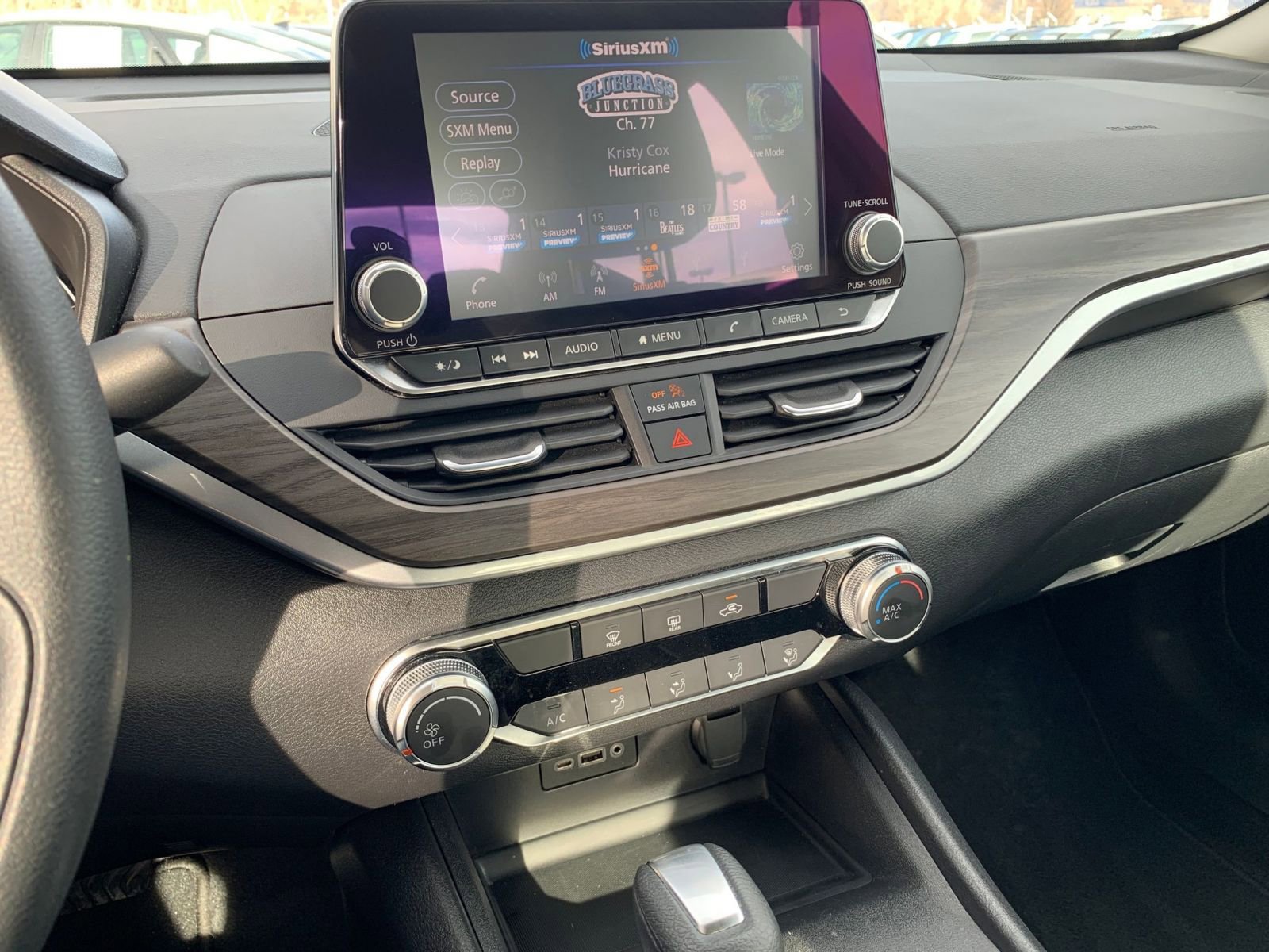 Thumbnail: 2025 Nissan Altima - 17