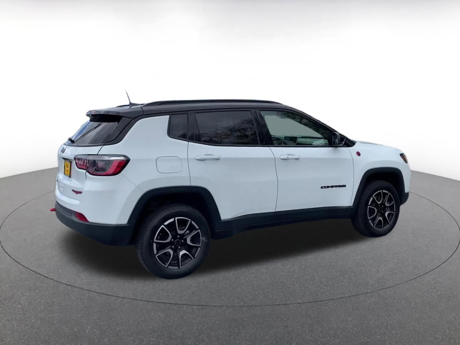 Thumbnail: 2025 Jeep Compass - 15