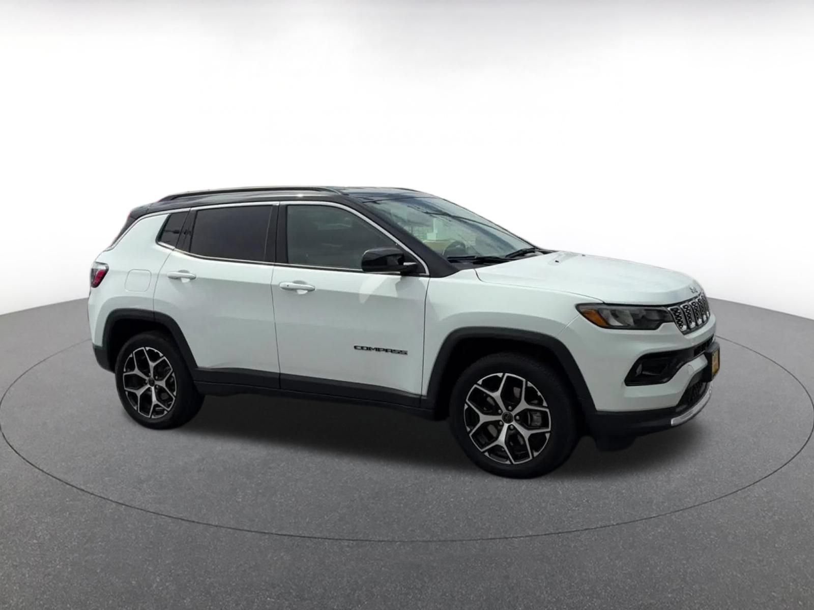 Thumbnail: 2025 Jeep Compass - 2