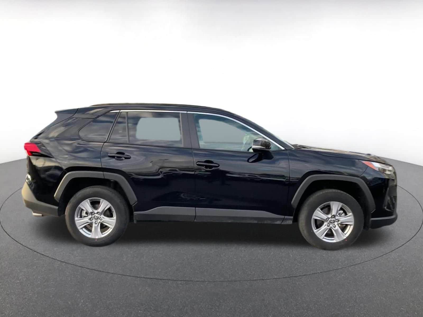 Thumbnail: 2025 Toyota RAV4 - 16