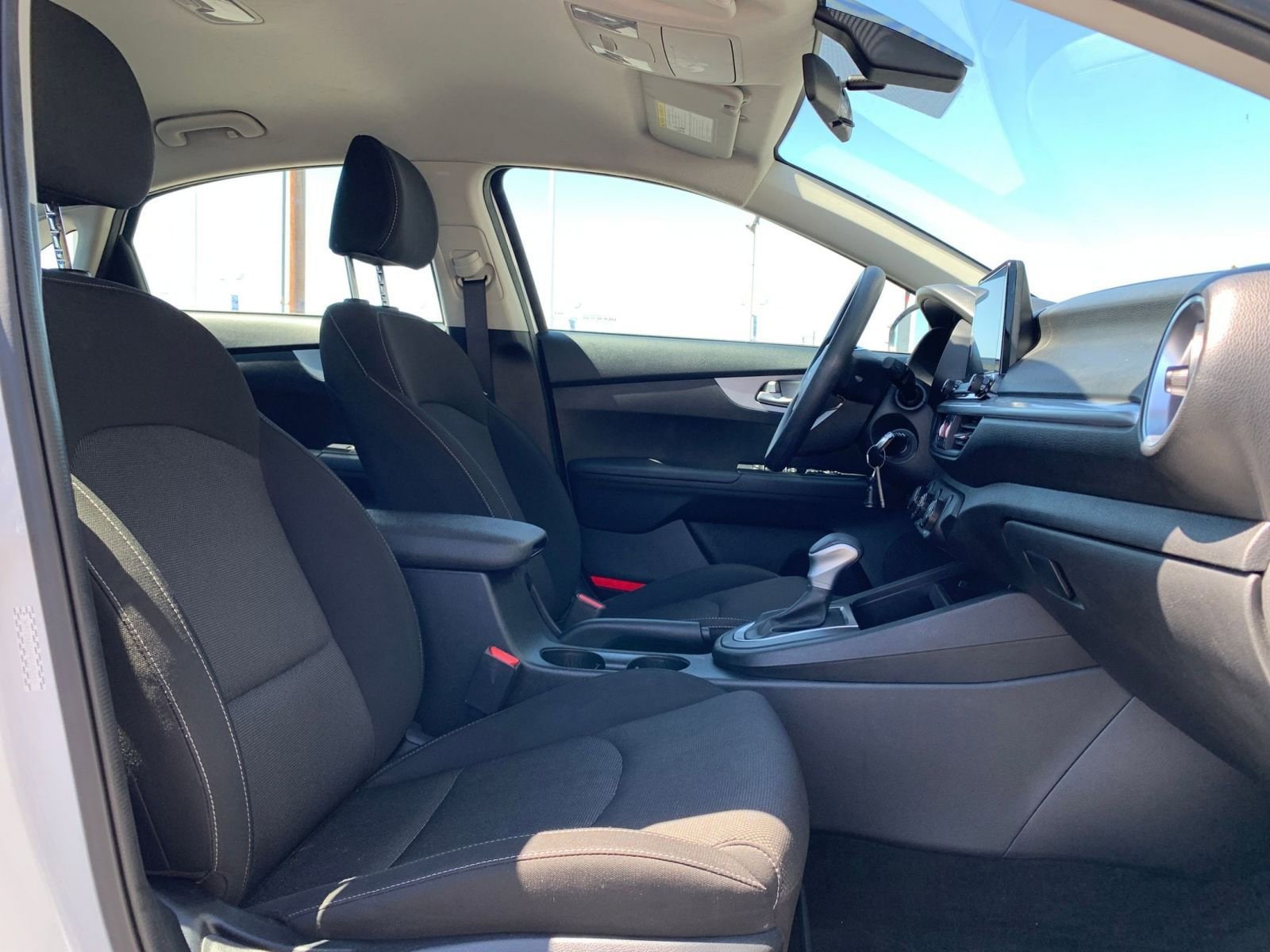 Thumbnail: 2023 Kia Forte - 34