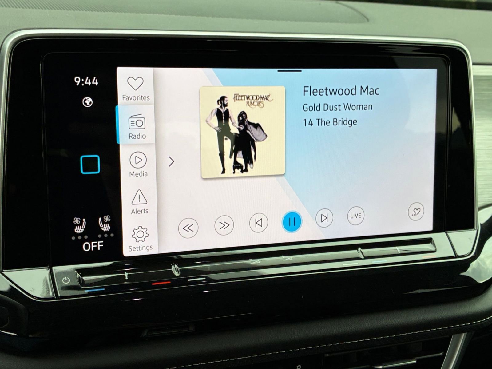 Thumbnail: 2025 Volkswagen Atlas - 17