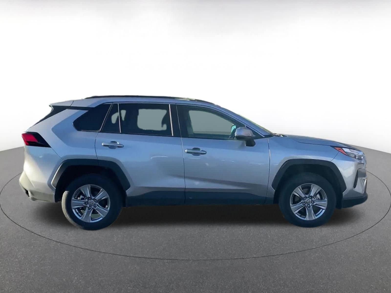 Thumbnail: 2025 Toyota RAV4 - 16
