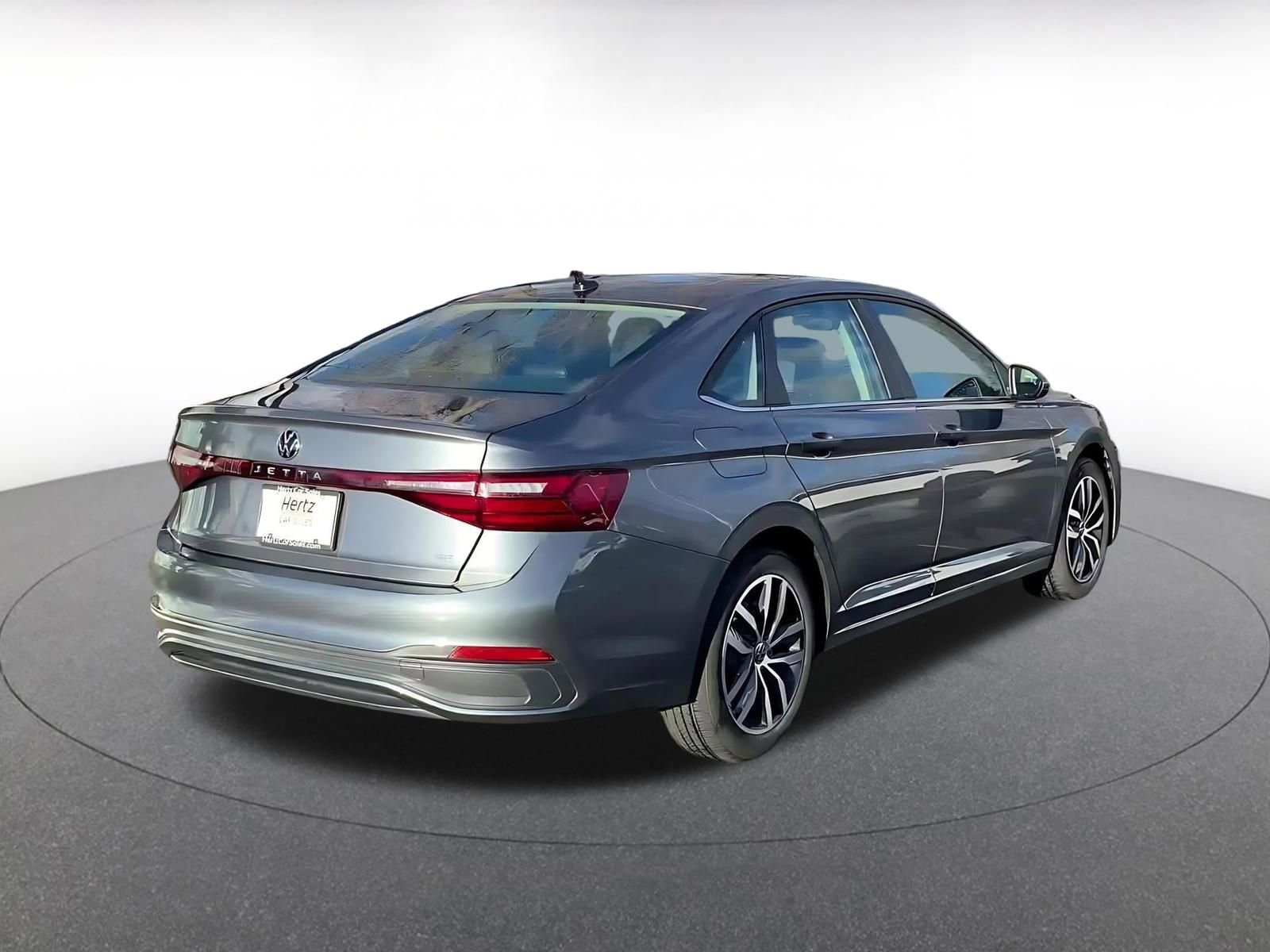 Thumbnail: 2025 Volkswagen Jetta - 12