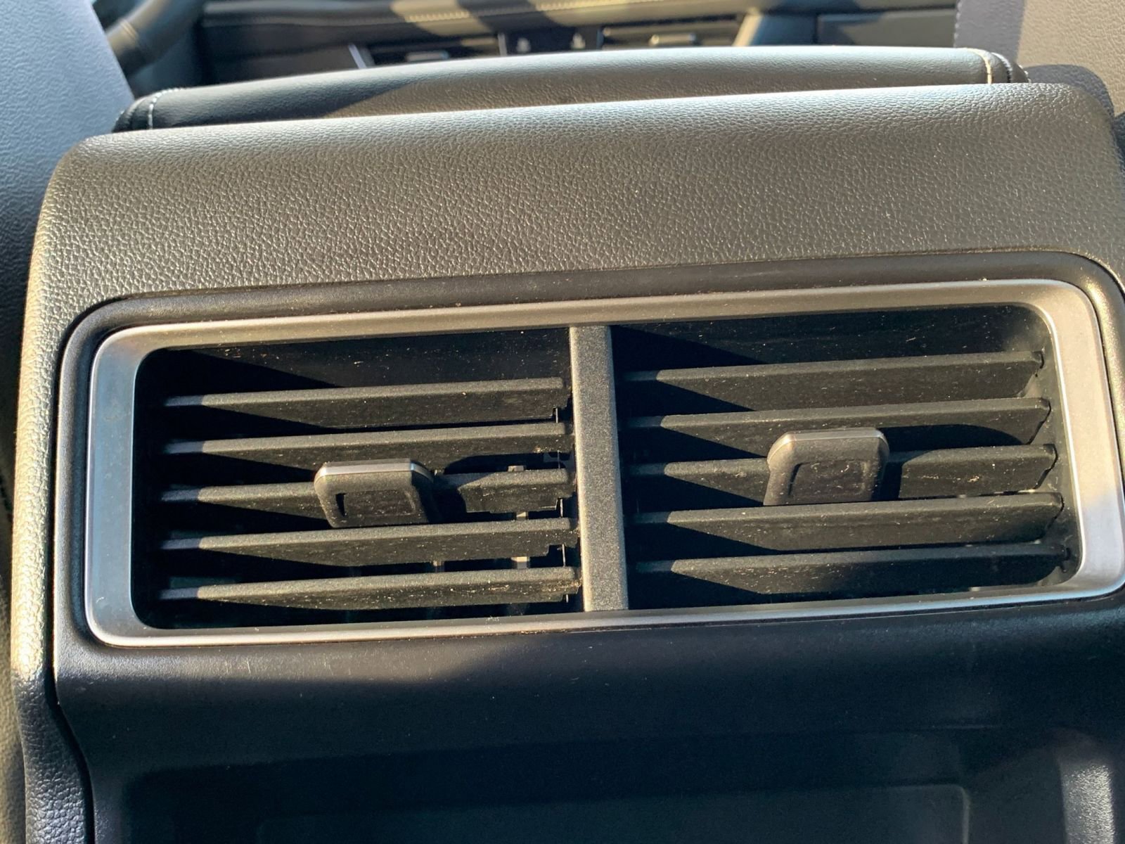 Thumbnail: 2025 Volkswagen Atlas - 24