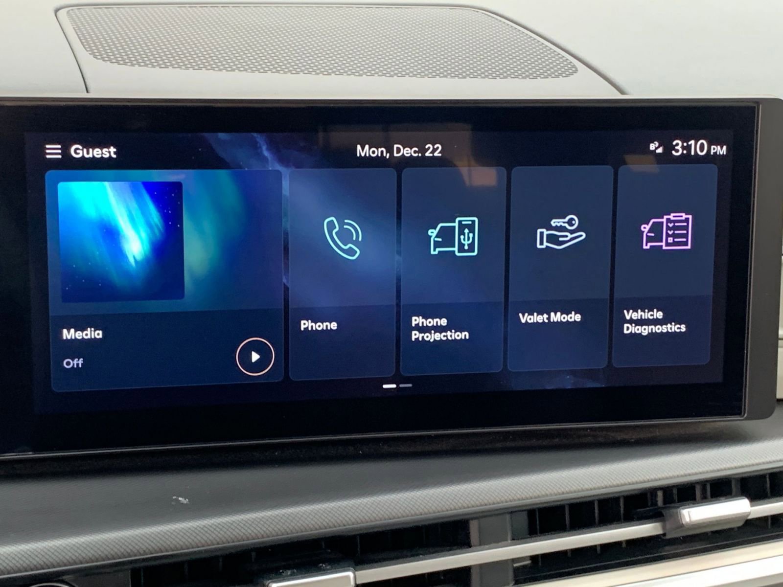 Thumbnail: 2025 Hyundai Santa Fe - 22