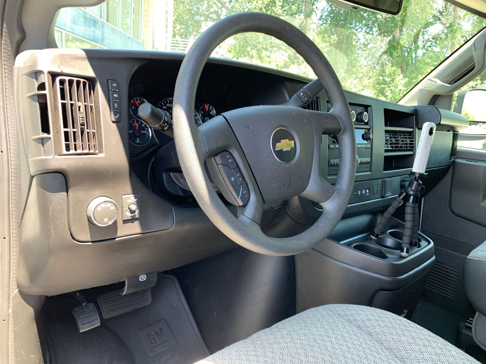 Thumbnail: 2024 Chevrolet Express - 33